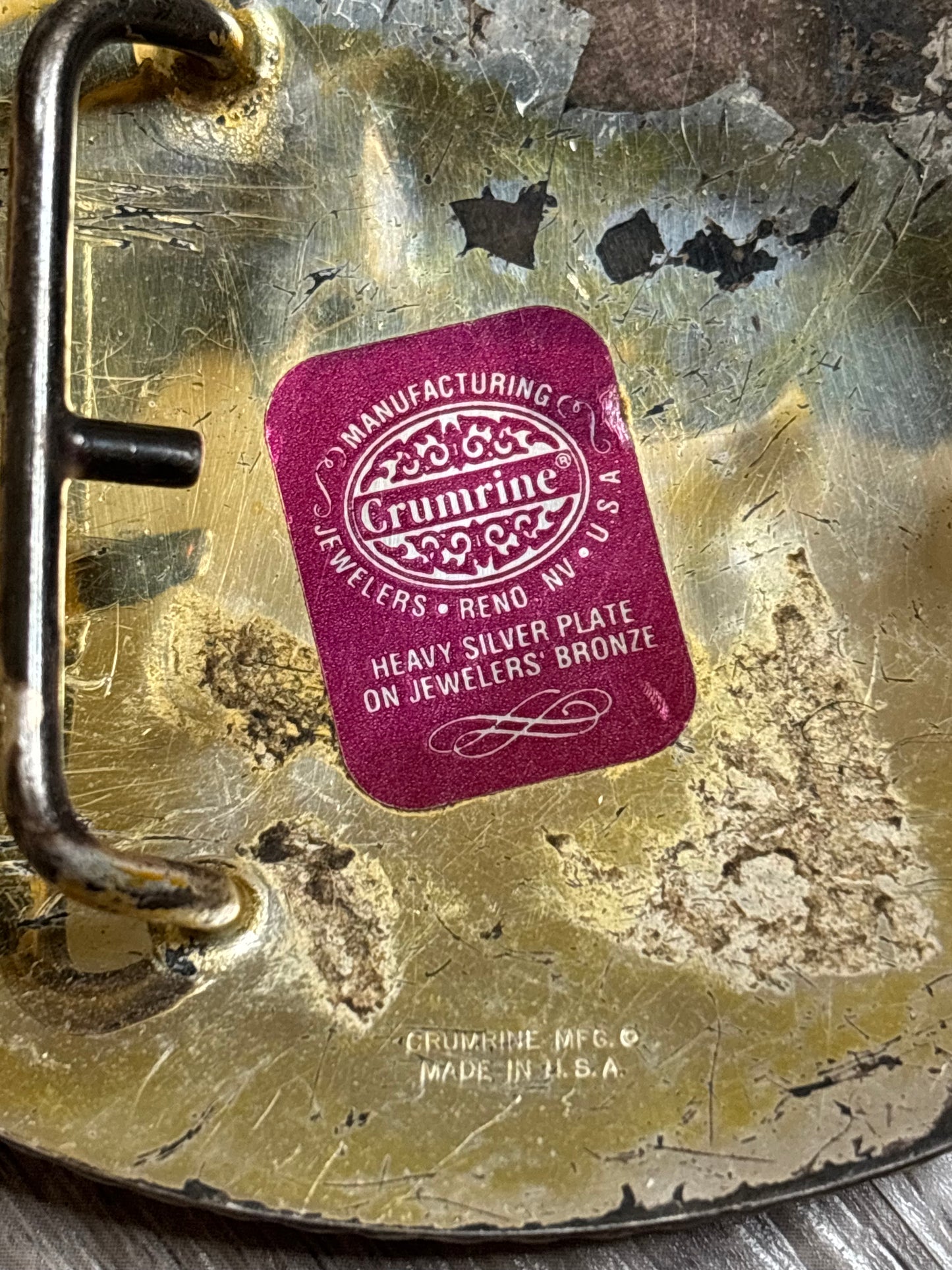 HOWLING WOLF CRUMRINE SILVER PLATE BRONZE BELT BUCKLE *VINTAGE*