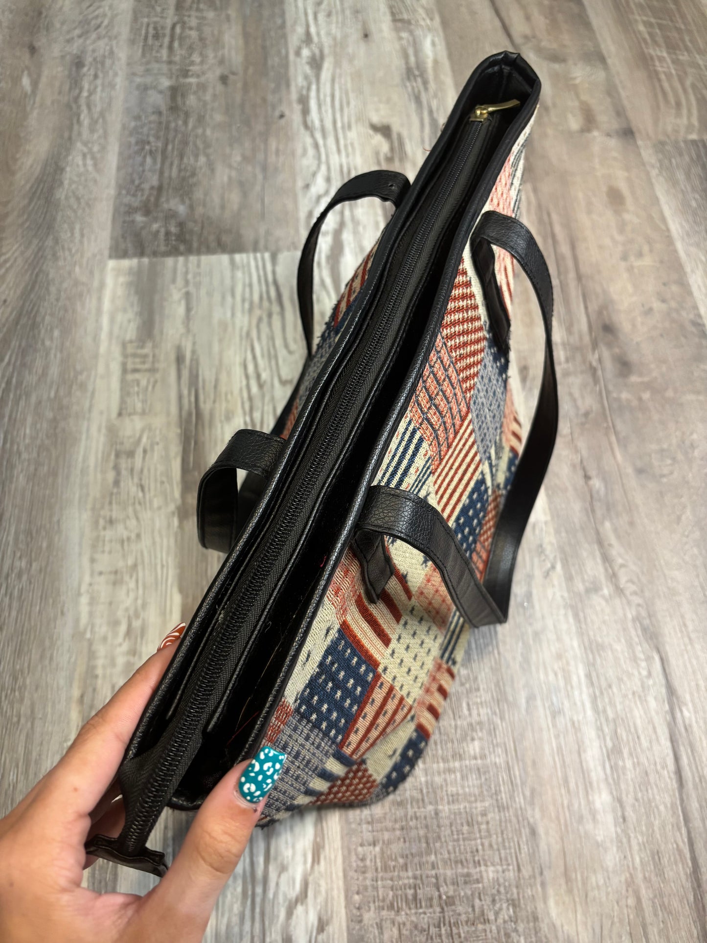 TAPESTRY PATRIOTIC SHOULDER BAG/ PURSE