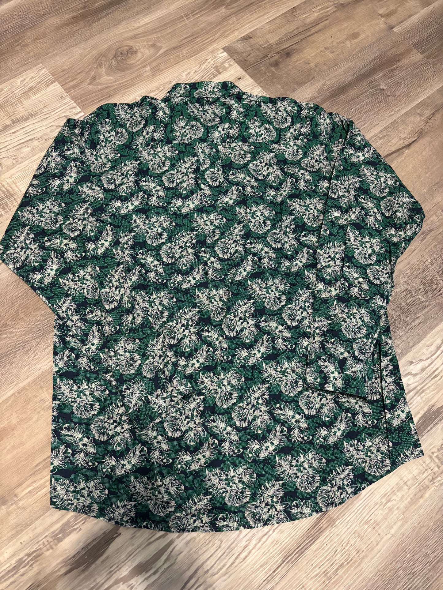 GREEN TROPICAL CINCH BUTTON UP SHIRT