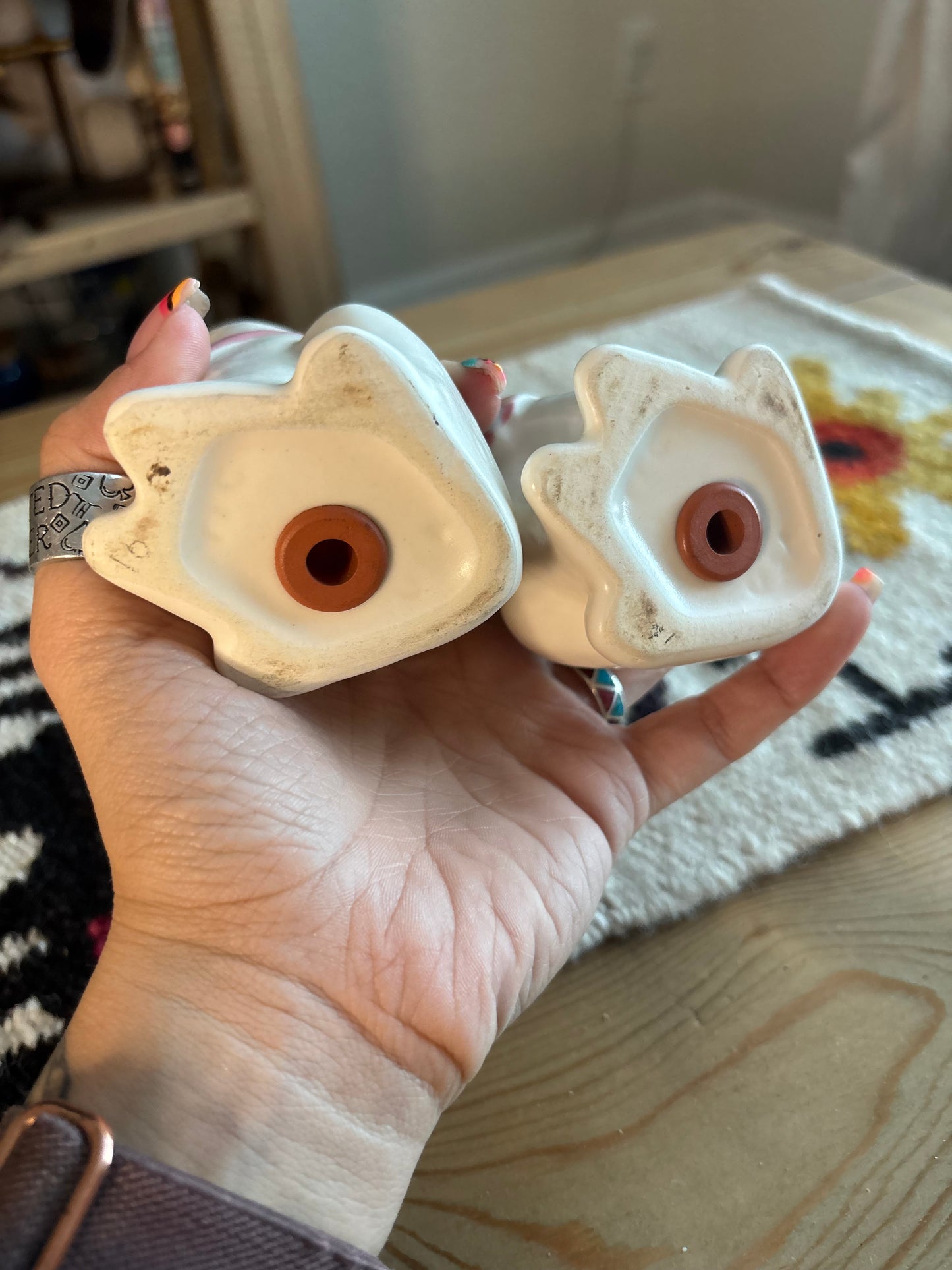 *VINTAGE* TREASURE CRAFT HOWLING COYOTE SALT & PEPPER SHAKERS SET