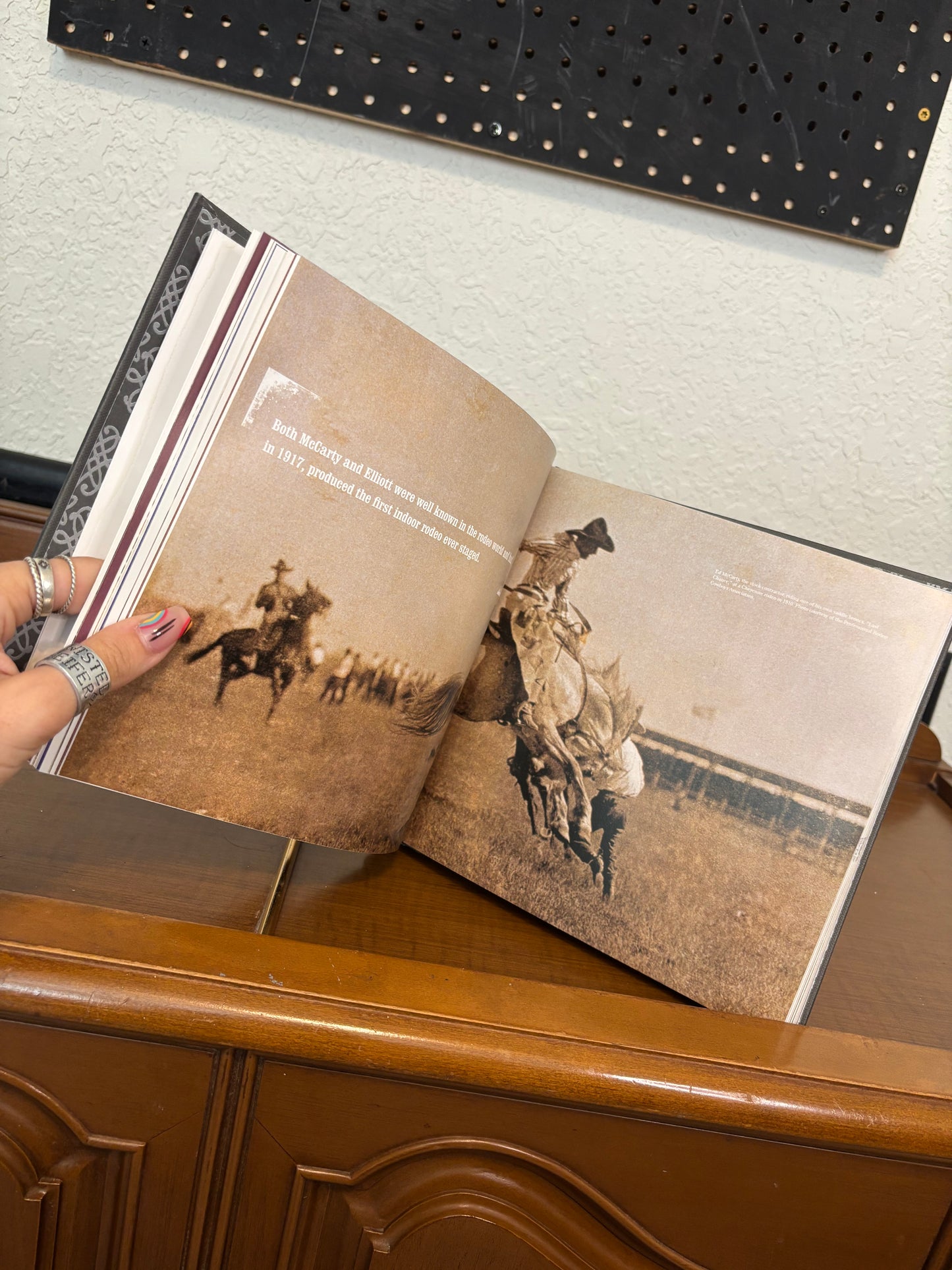 WILD RIDE, HISTORY & LORE OF RODEO, COFFEE TABLE BOOK
