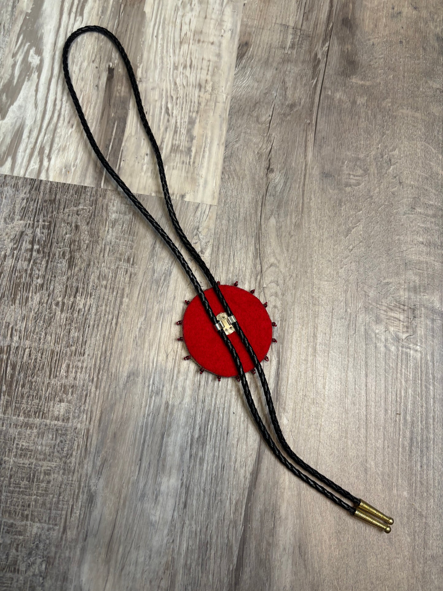 NATIVE THUNDERBIRD BEADED BOLO TIE *VINTAGE*