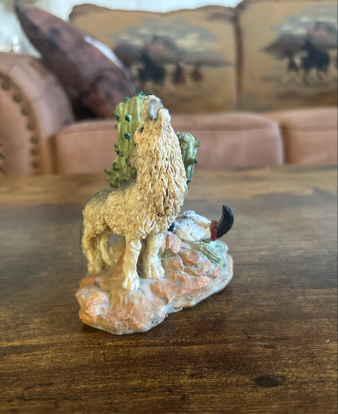 WESTERN CACTUS/ COYOTE FIGURE *VINTAGE*