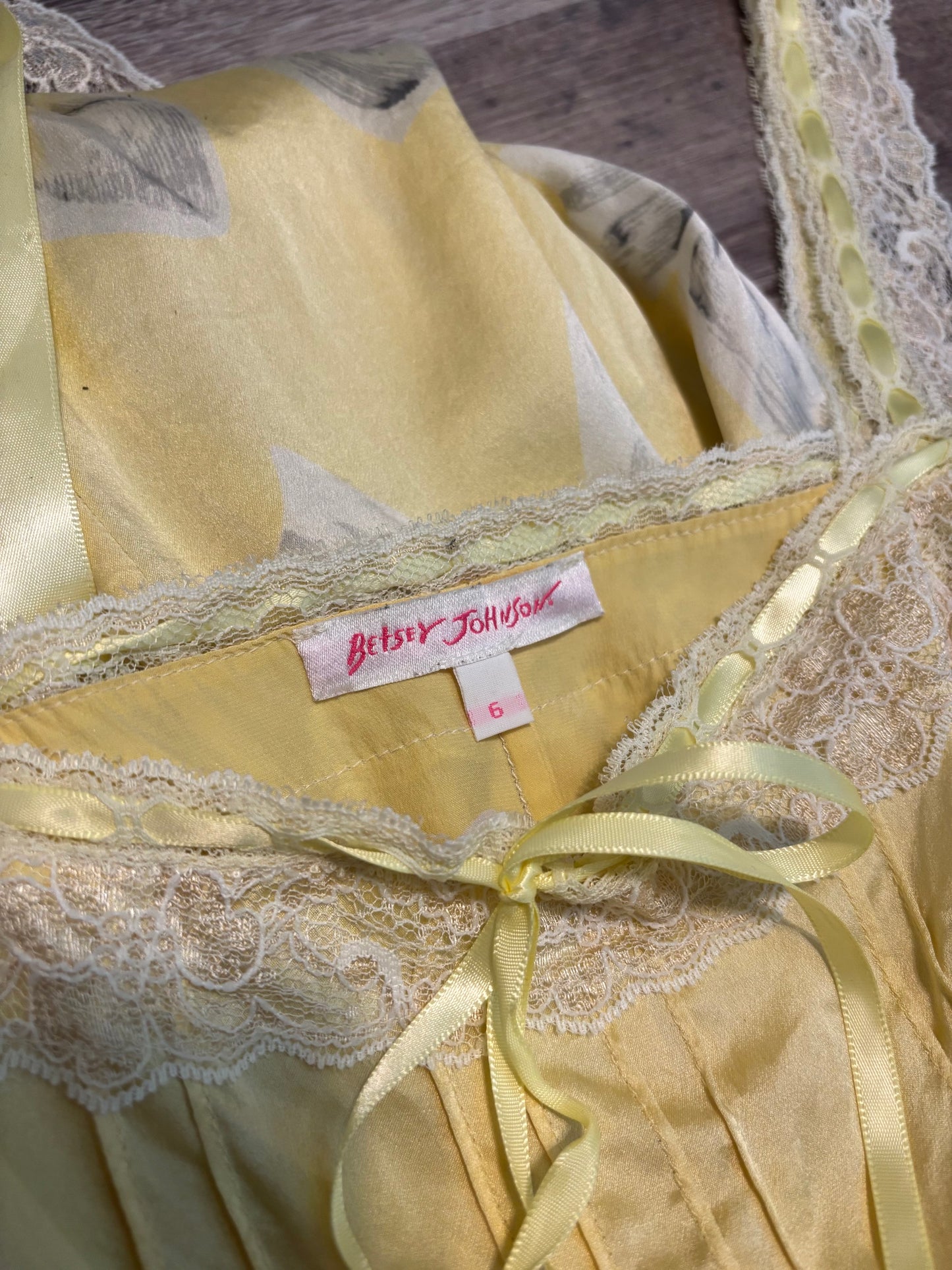 BETSY JOHNSON YELLOW SILK LACE BOW DRESS