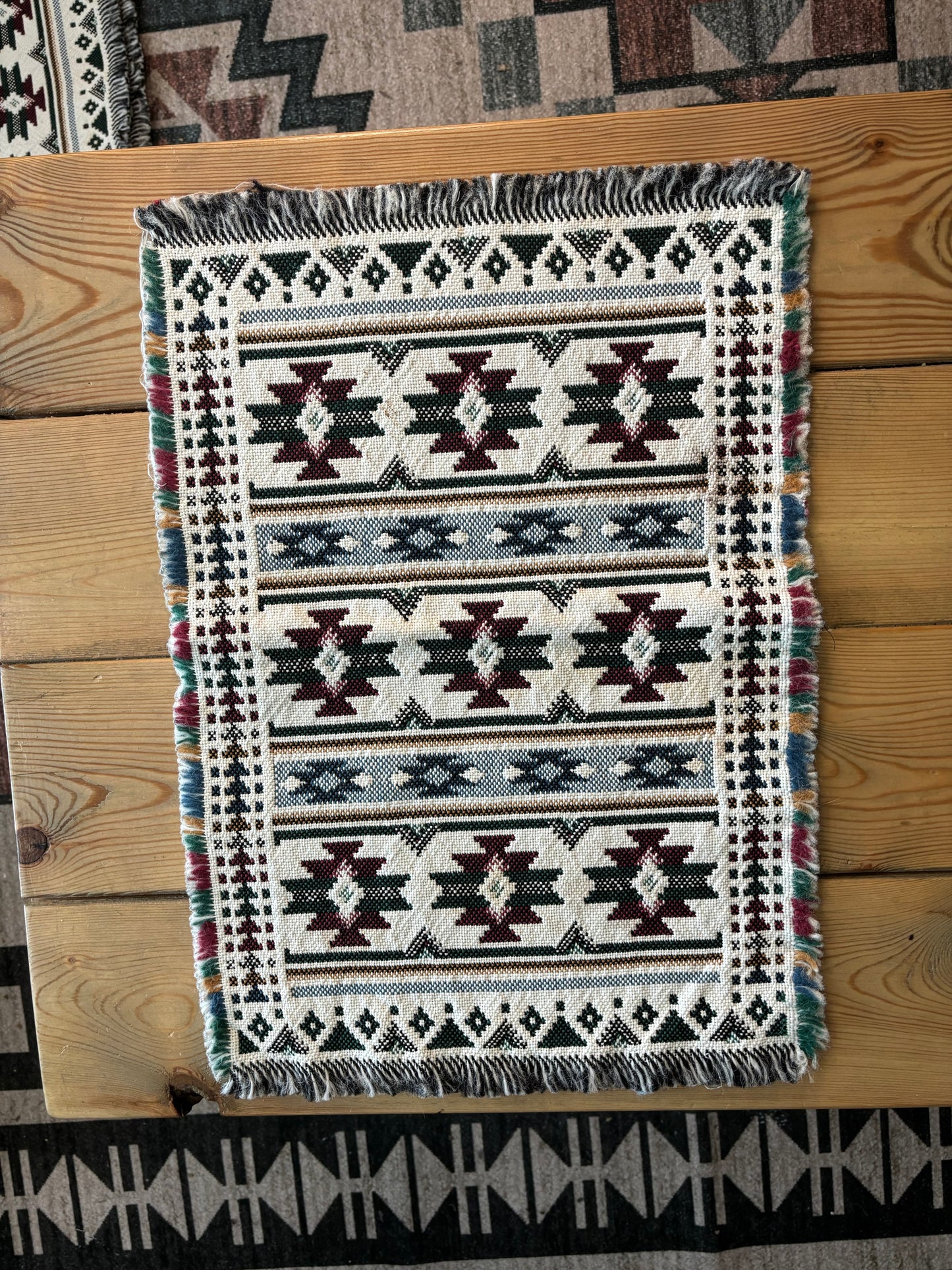 *VINTAGE* AZTEC PLACEMATS SET OF 4