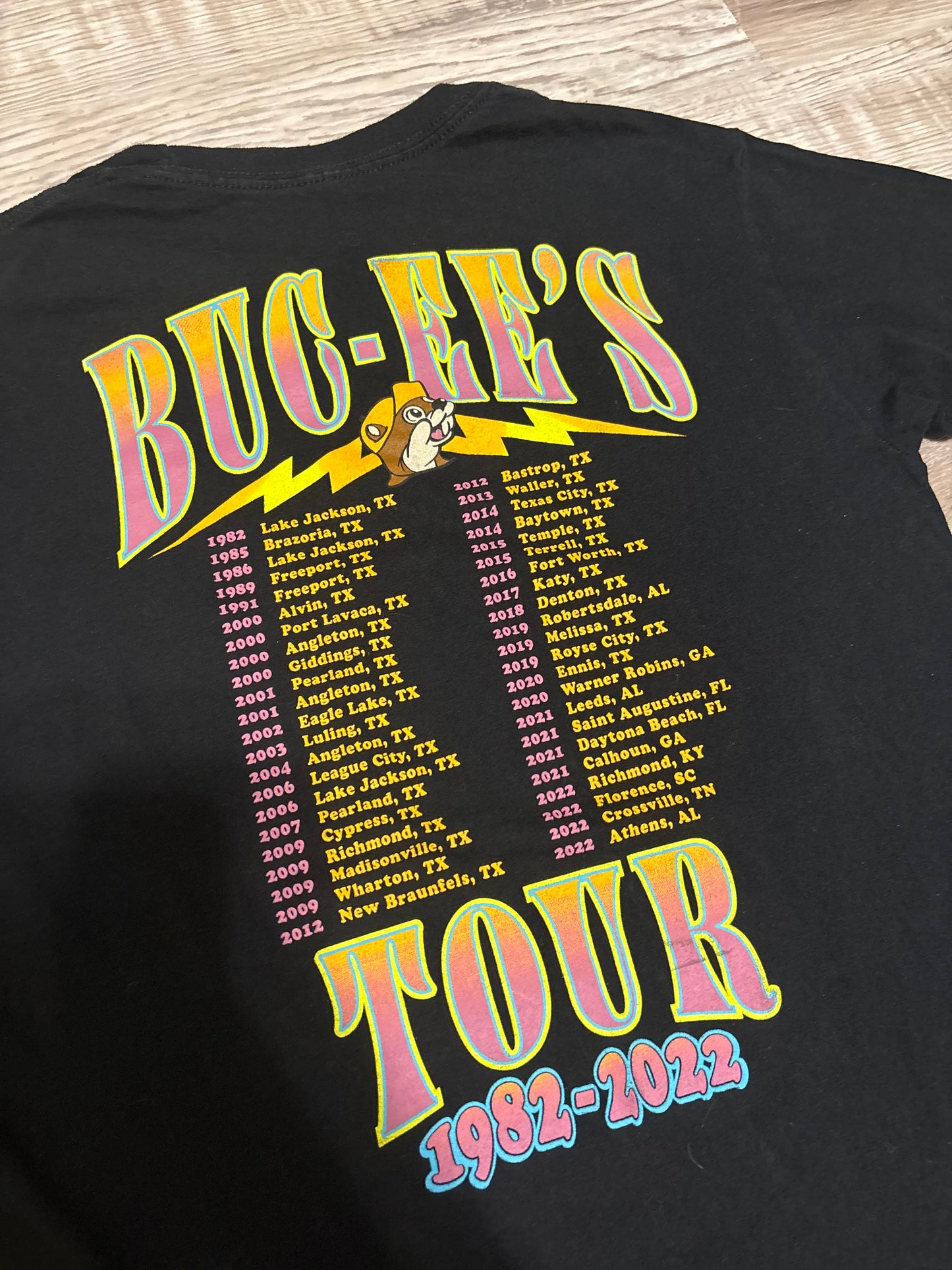 BUCEES TOUR TEE