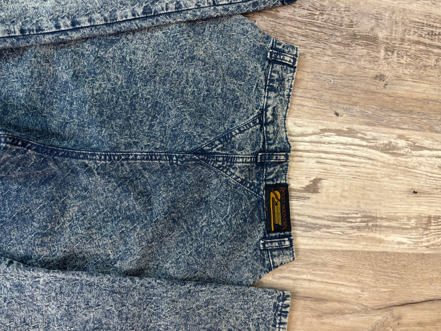 24" ACID WASH ROCKY MOUNTAIN BAREBACK JEANS *VINTAGE*