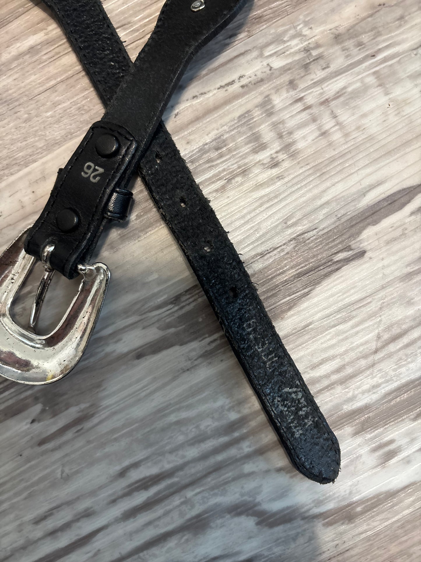 *VINTAGE* TONY LAMA EVERYDAY BELT, SILVER/ BLACK LEATHER CONCHO BELT