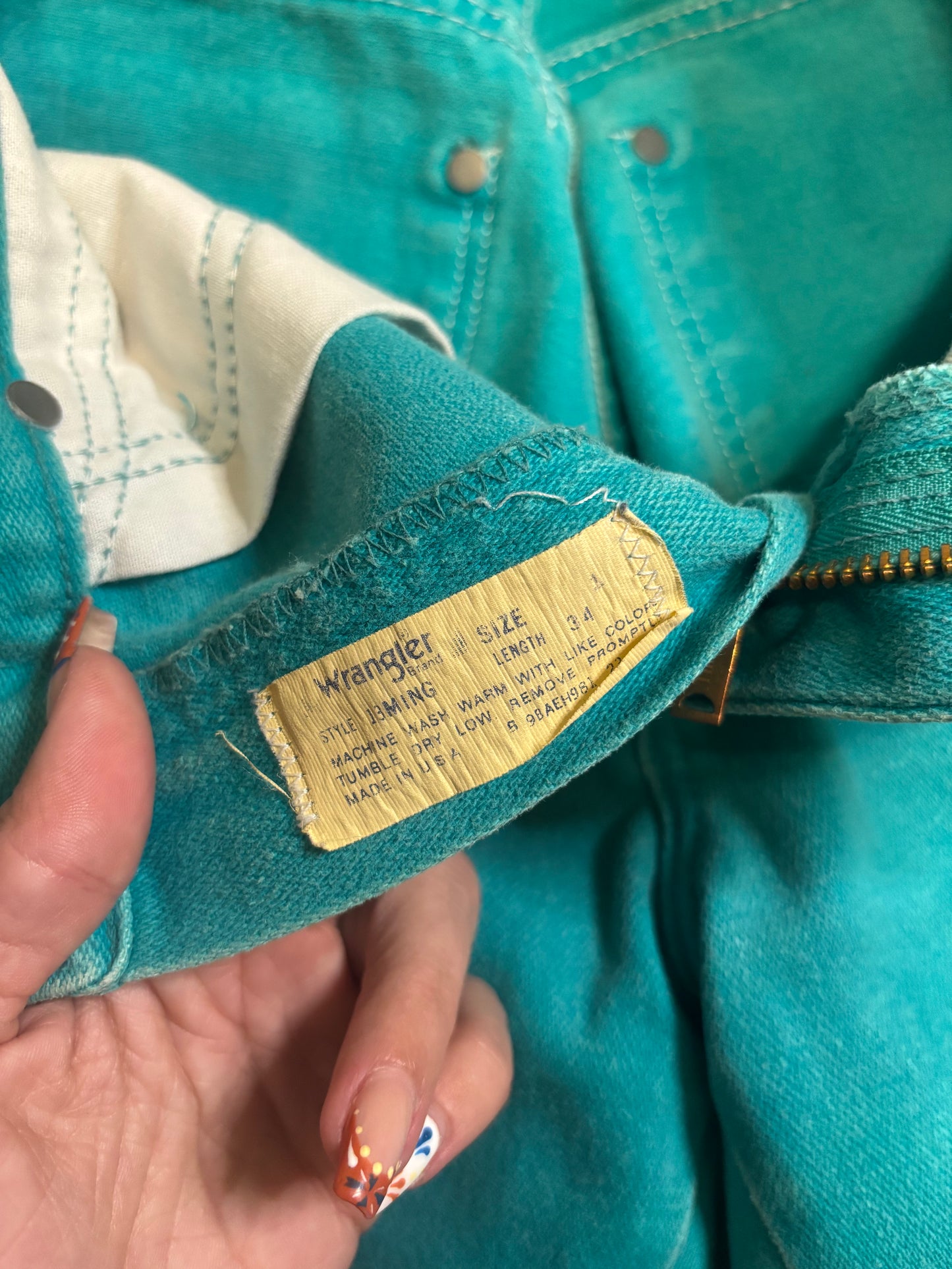 23" TURQUOISE WRANGLER JEANS *VINTAGE*