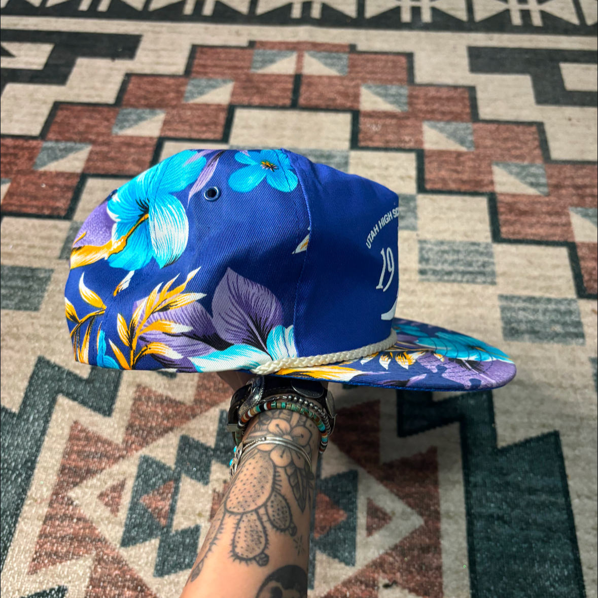 BLUE UHSRA 1992 RODEO FINALS TRUCKER SNAPBACK HAT *VINTAGE*