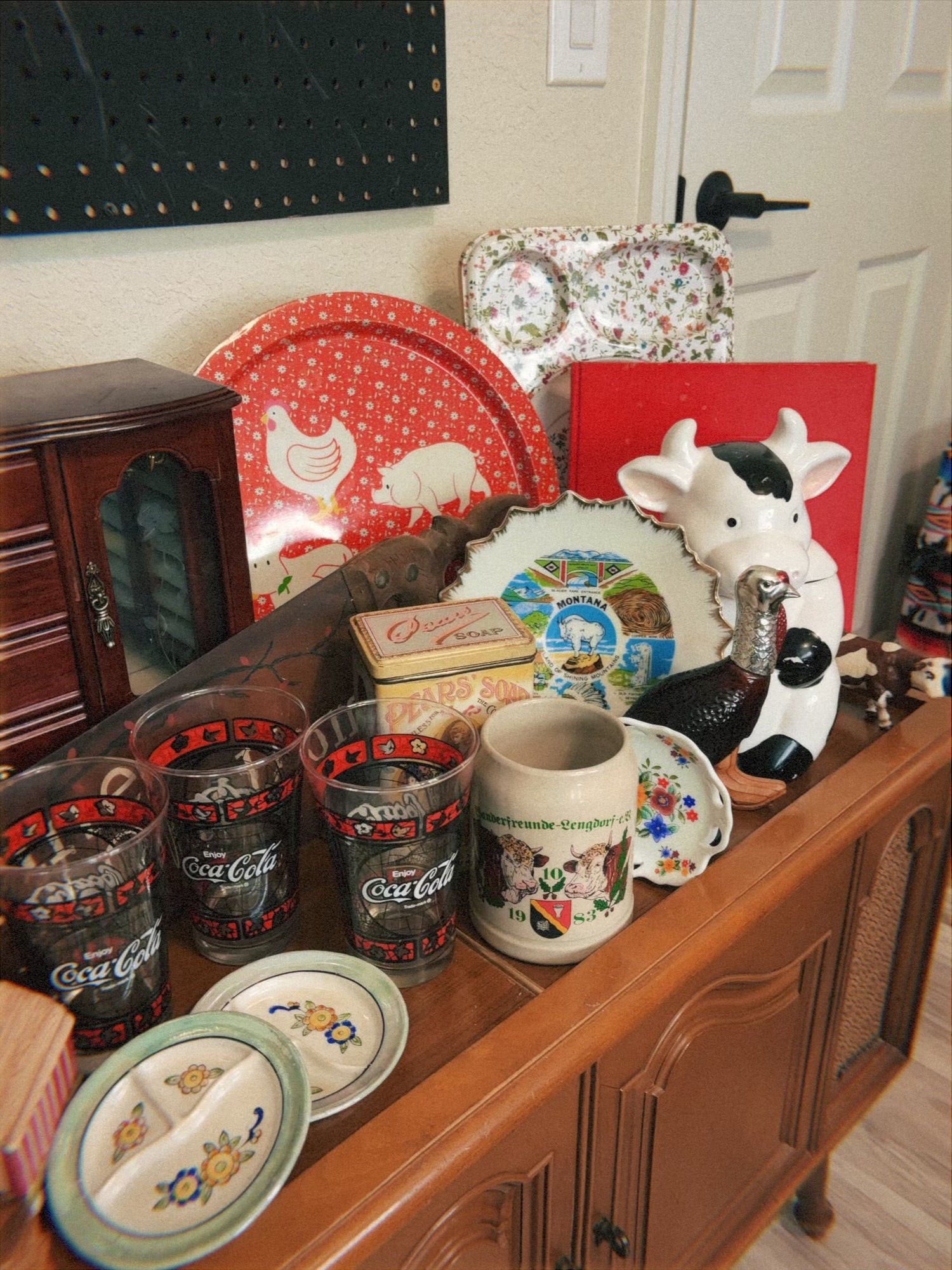 GRANDMA’S HUTCH COLLECTION