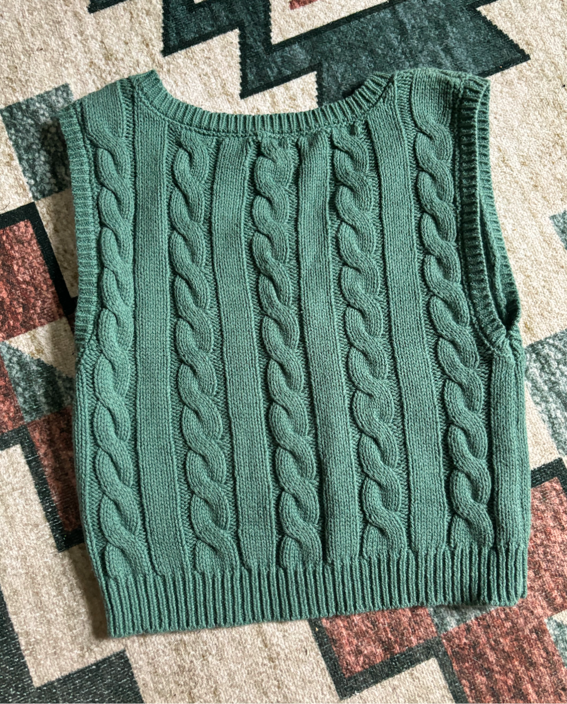 AUSTIN TEXAS SWEATER VEST CROP