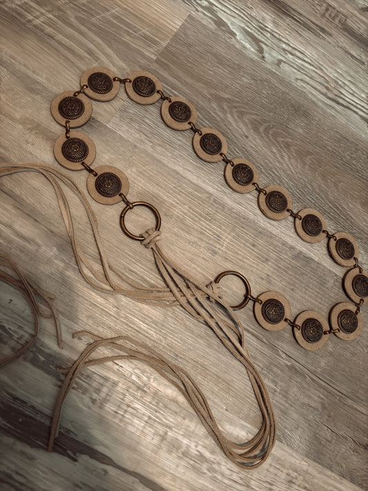 *VINTAGE* TIE CONCHO BELT