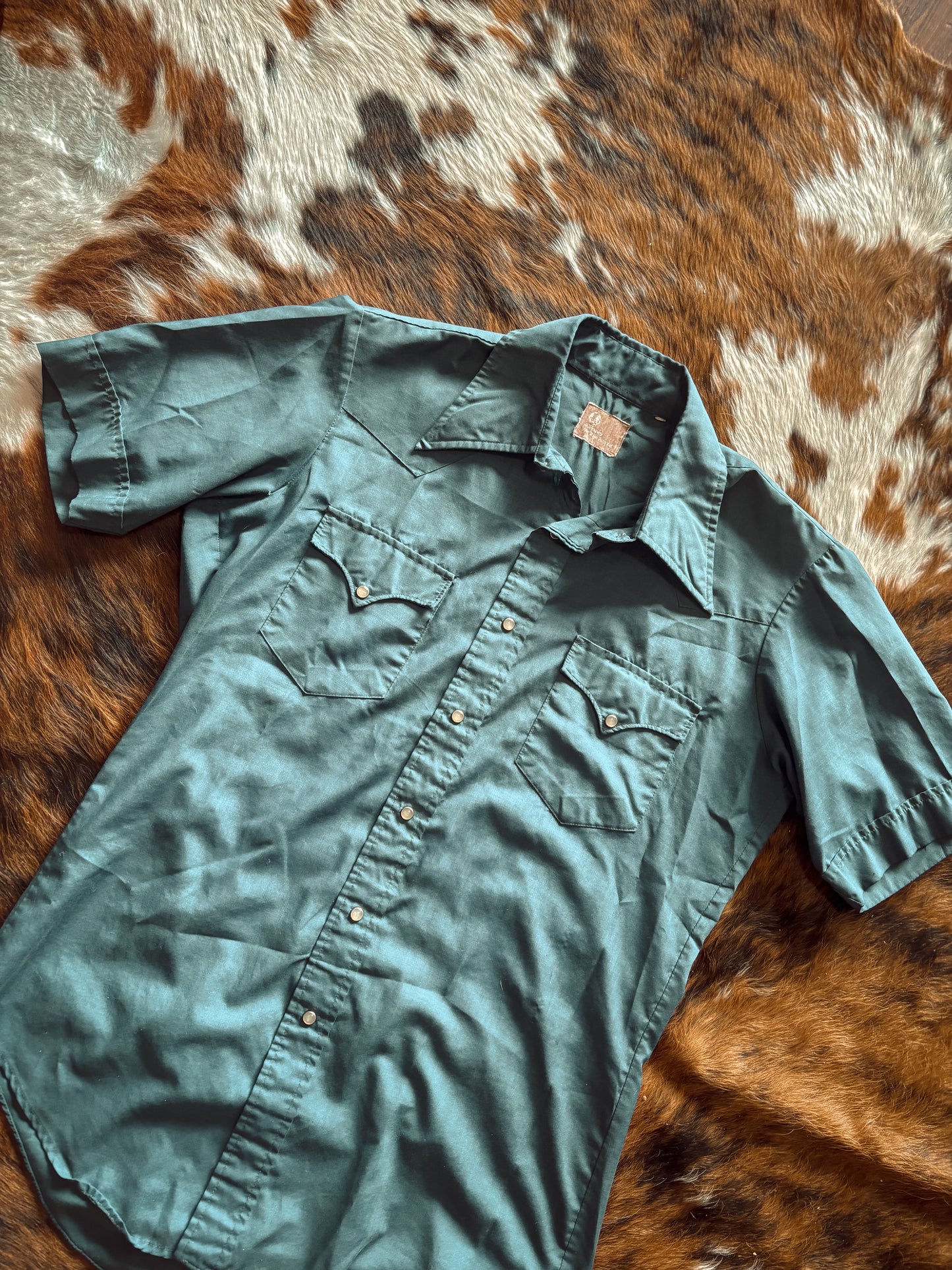 *VINTAGE* JC PENNEY WESTERN SHORT SLEEVE BLUE PEARL SNAP SHIRT