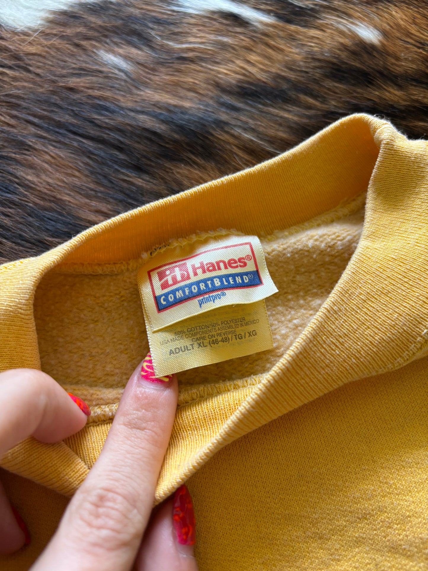 Hanes Yellow Embroidered Arizona Southwestern Sweatshirt*VINTAGE*