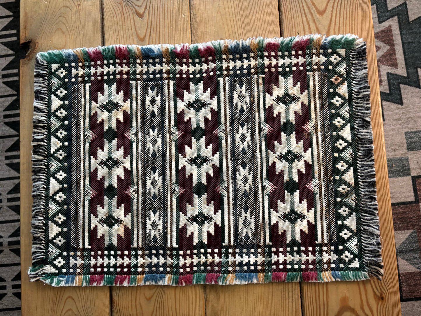 *VINTAGE* AZTEC PLACEMATS SET OF 4