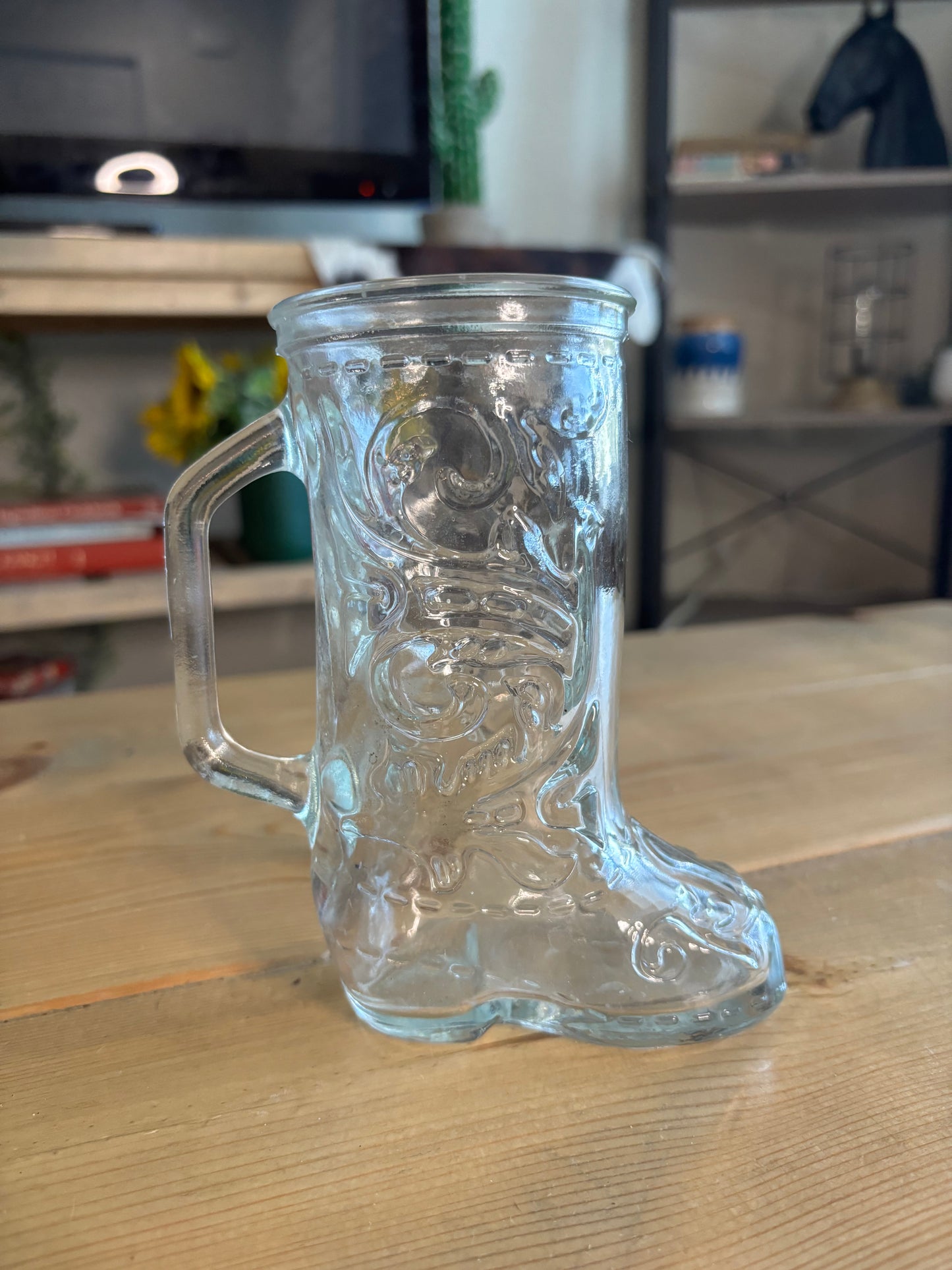*VINTAGE* GLASS BOOT MUG