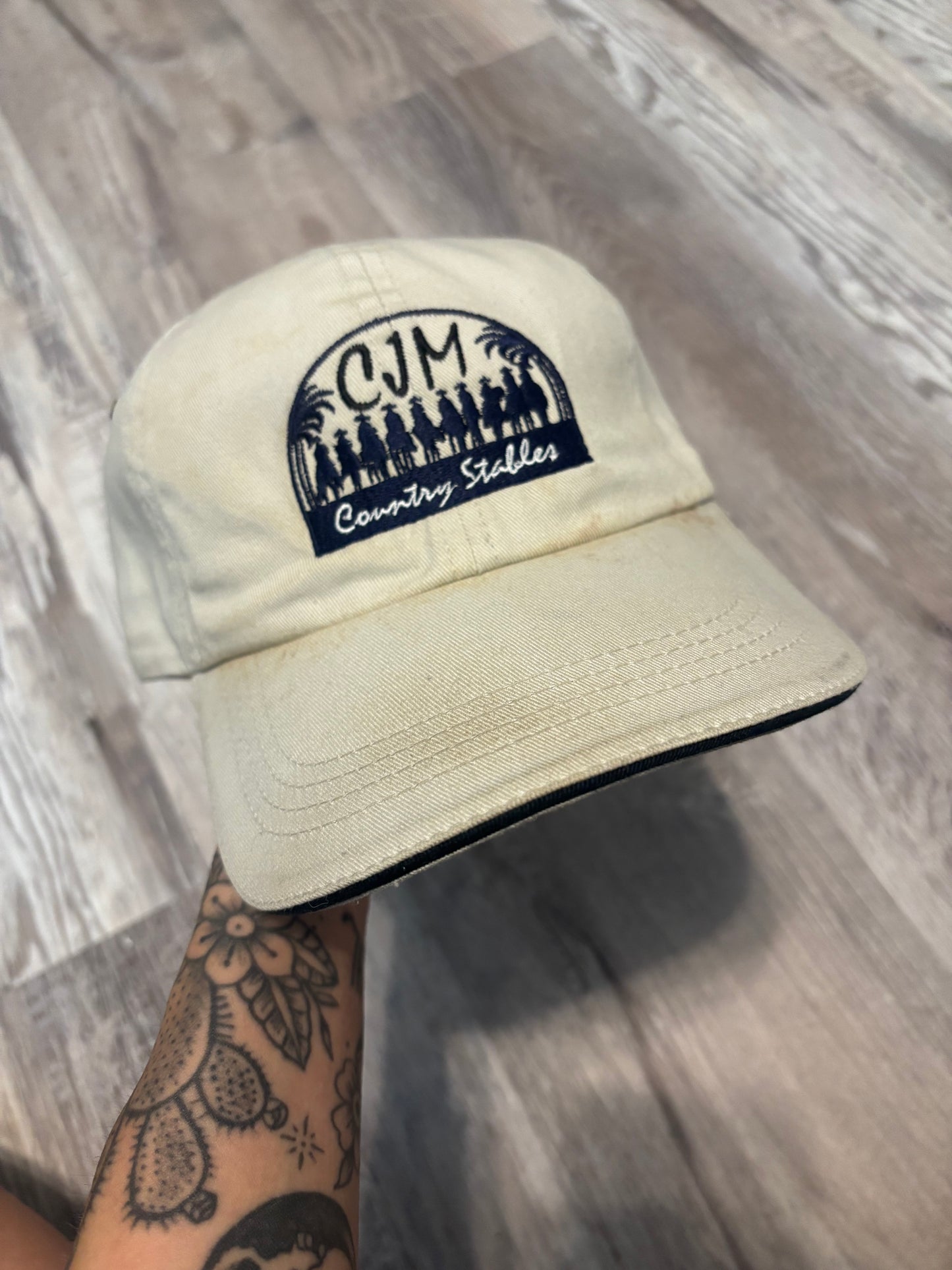 COUNTRY STABLES HAT *VINTAGE*