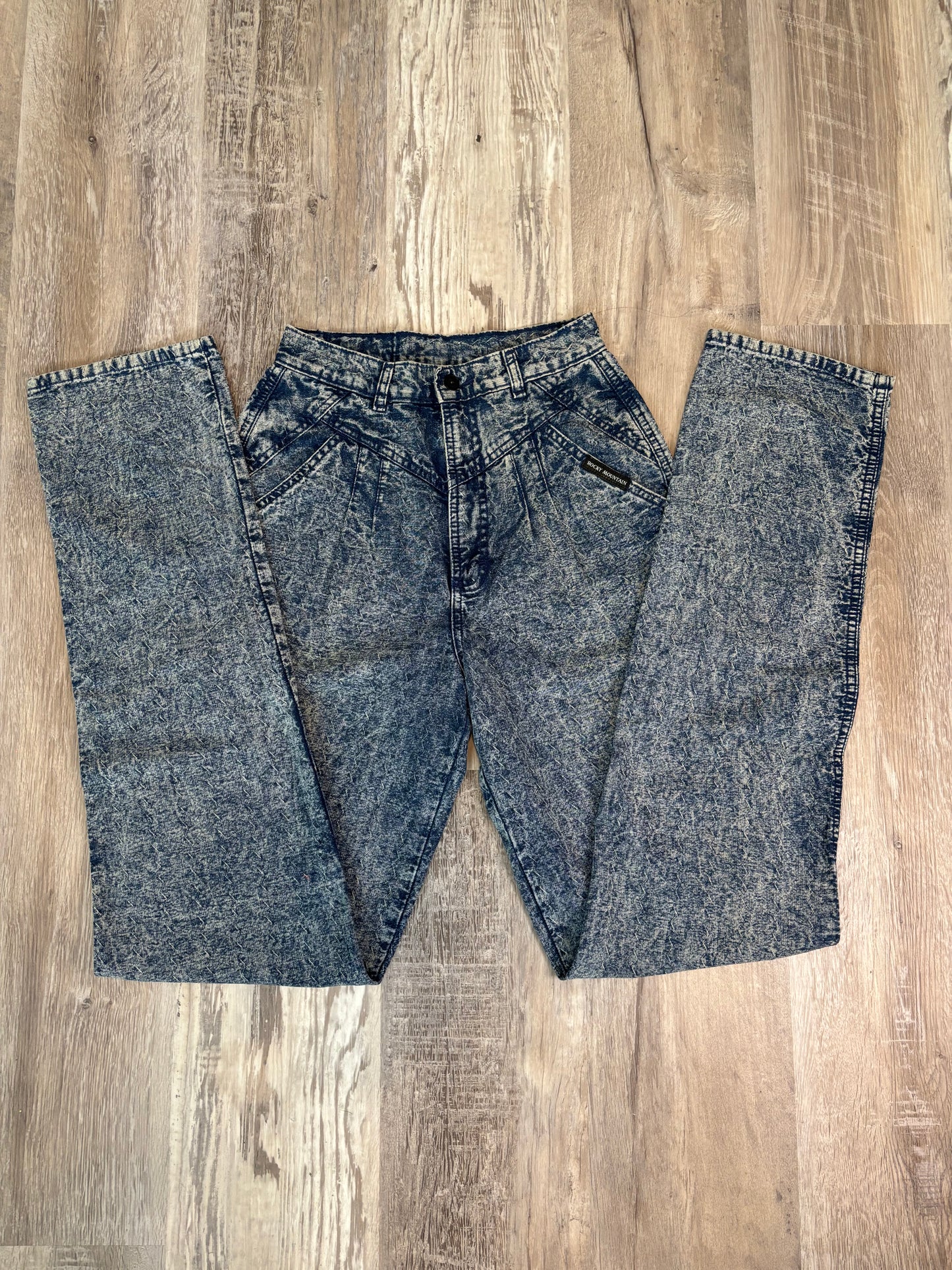 24" ACID WASH ROCKY MOUNTAIN BAREBACK JEANS *VINTAGE*