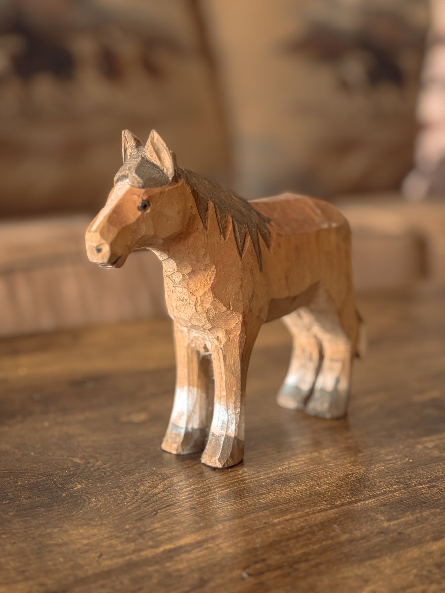 *VINTAGE* HAND MADE CARVED WOODEN HORSE FIGURINE