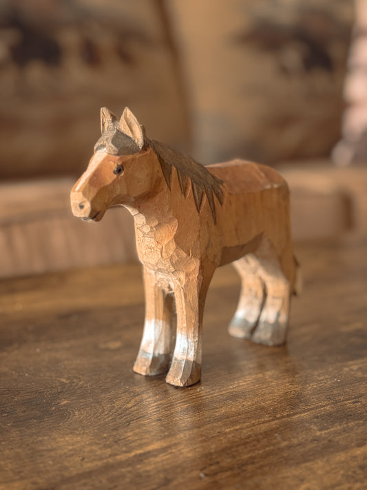 *VINTAGE* HAND MADE CARVED WOODEN HORSE FIGURINE