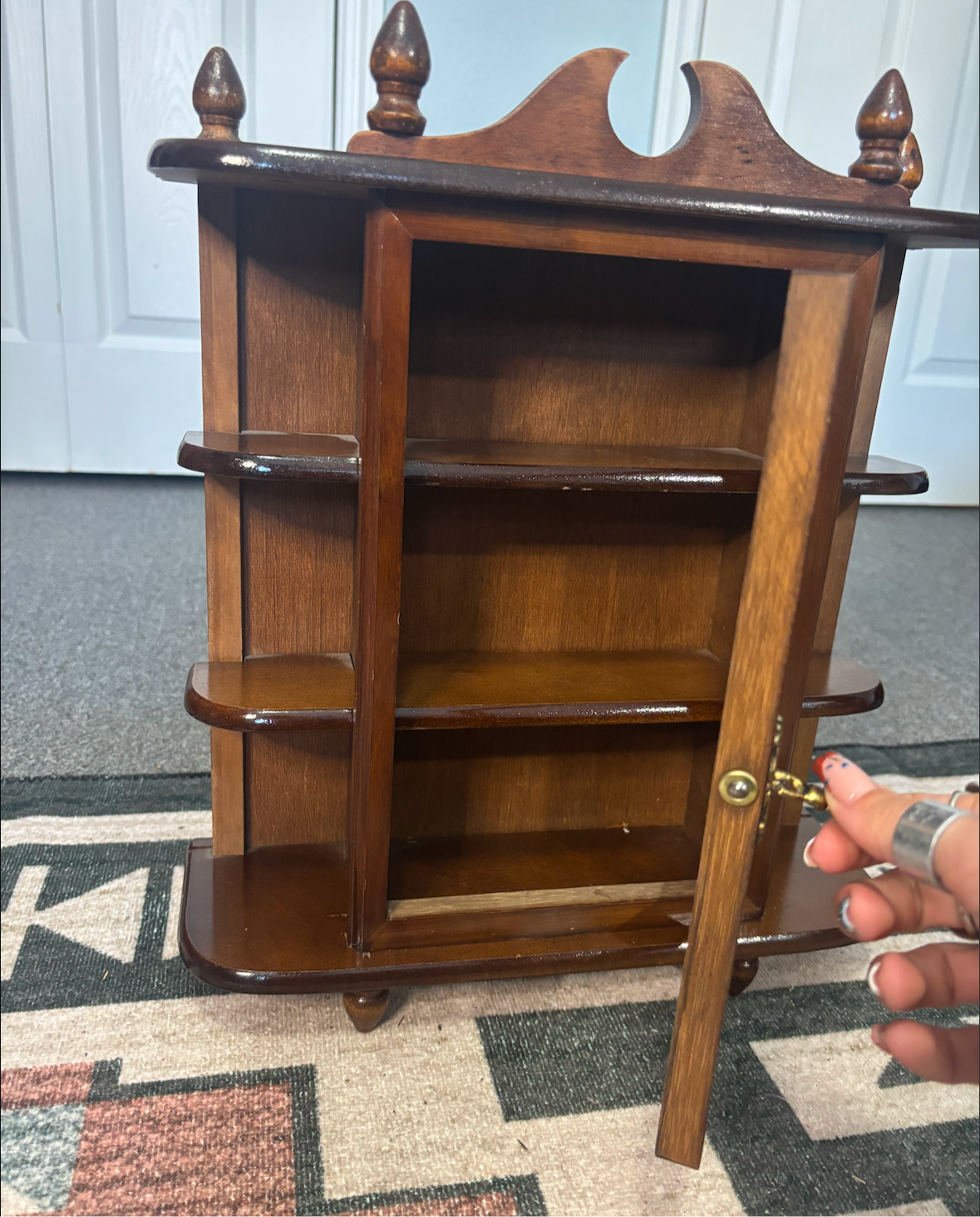 CURIO CABINET *VINTAGE*