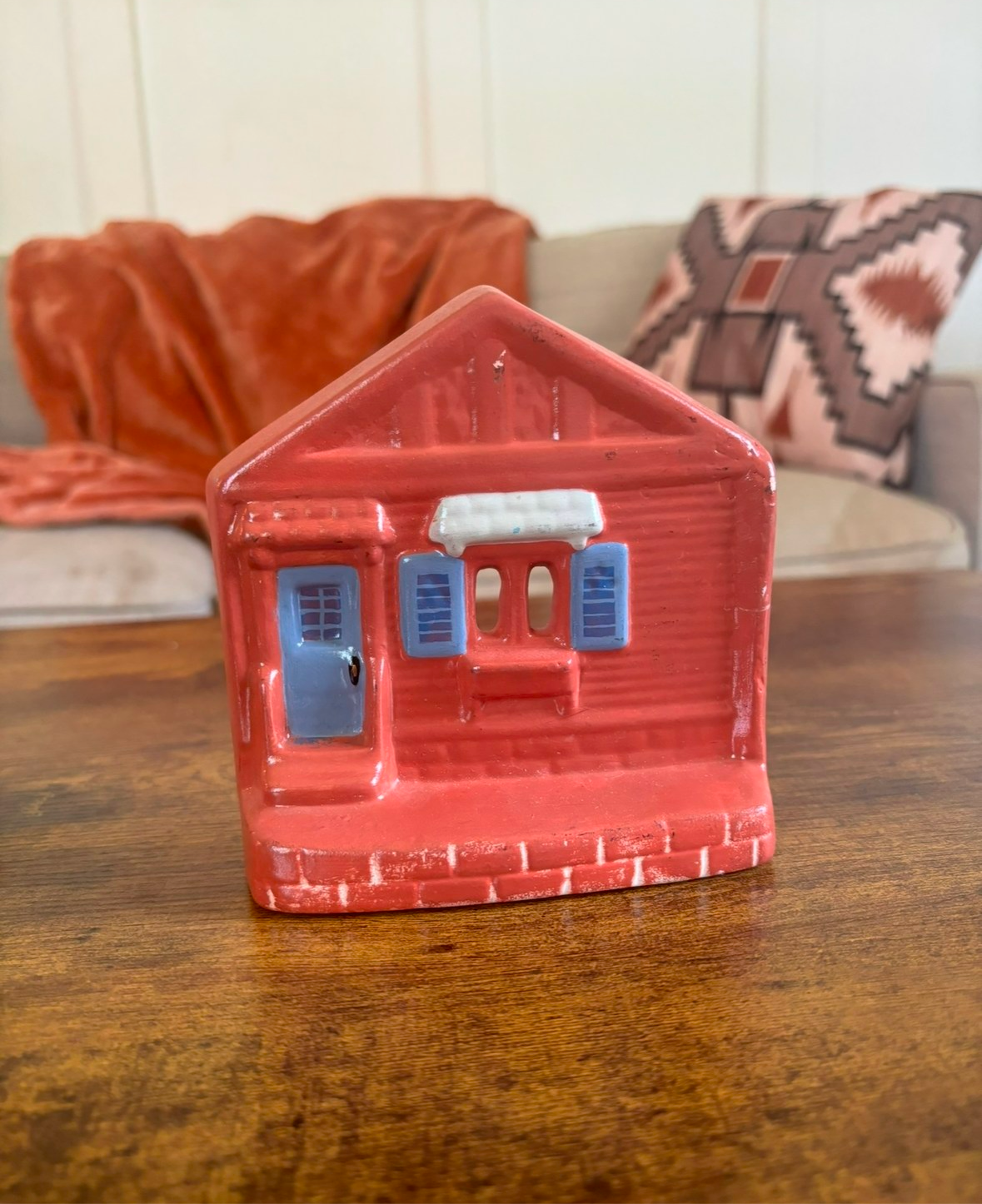 TERRACOTTA HOUSE *VINTAGE*