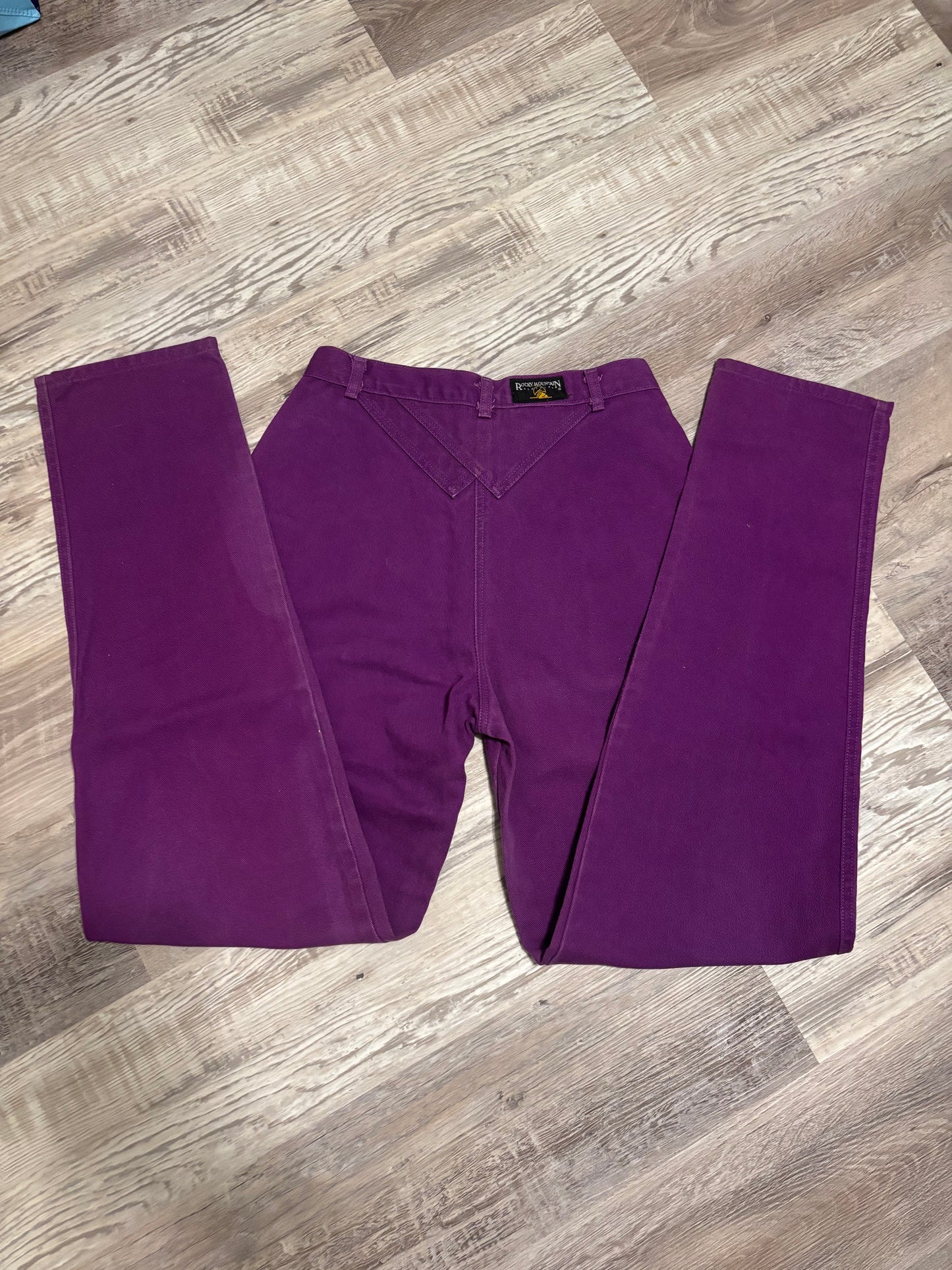 *VINTAGE* 29” PURPLE ROCKIES ROCKY MOUNTAIN BAREBACK JEANS