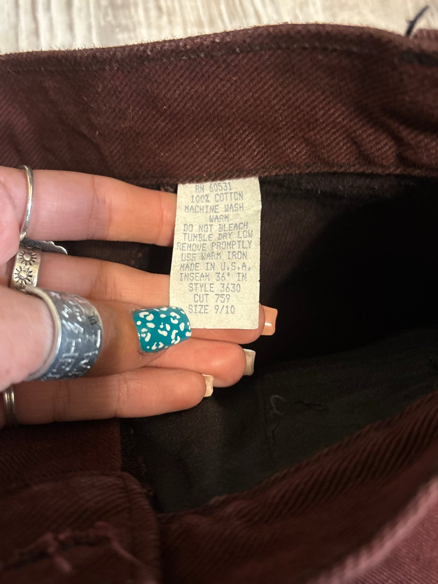 28” WINE ROUGHRIDER BAREBACK JEANS *VINTAGE*