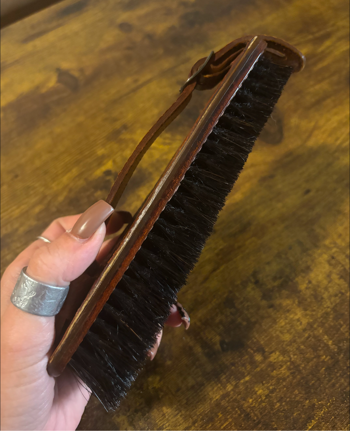 LEATHER TOOLED CLOTHES BRUSH *VINTAGE*
