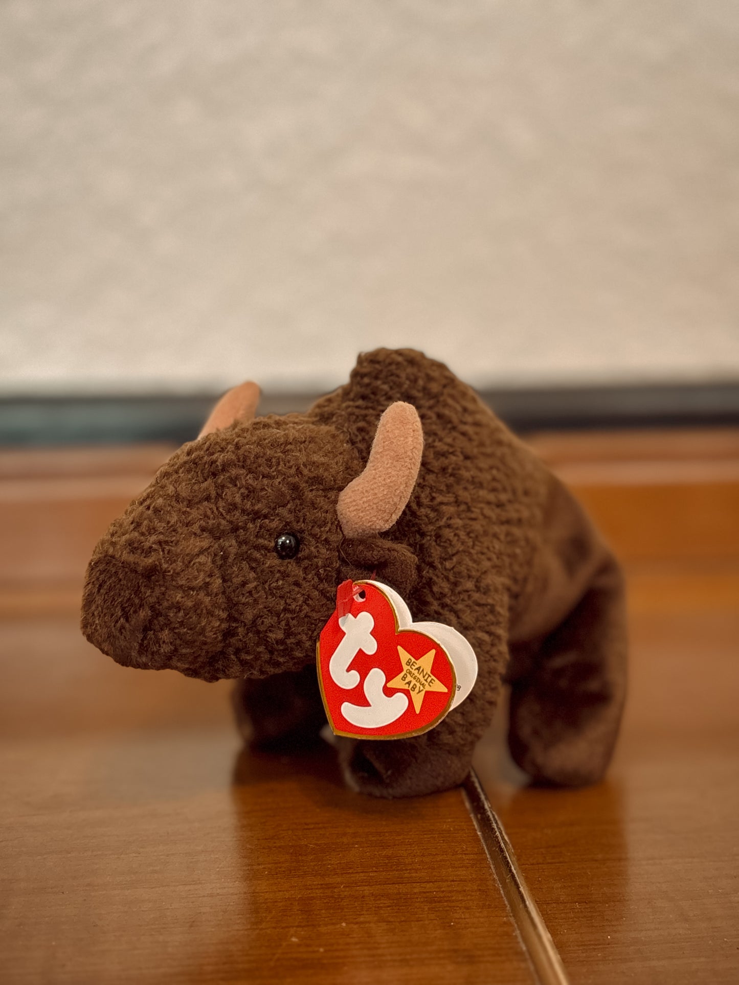 *VINTAGE*RARE, MISPRINT* ROAM THE BISON BEANIE BABY (W/ TAG ERRORS)