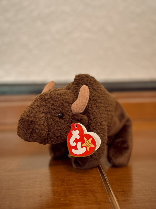 *VINTAGE*RARE, MISPRINT* ROAM THE BISON BEANIE BABY (W/ TAG ERRORS)