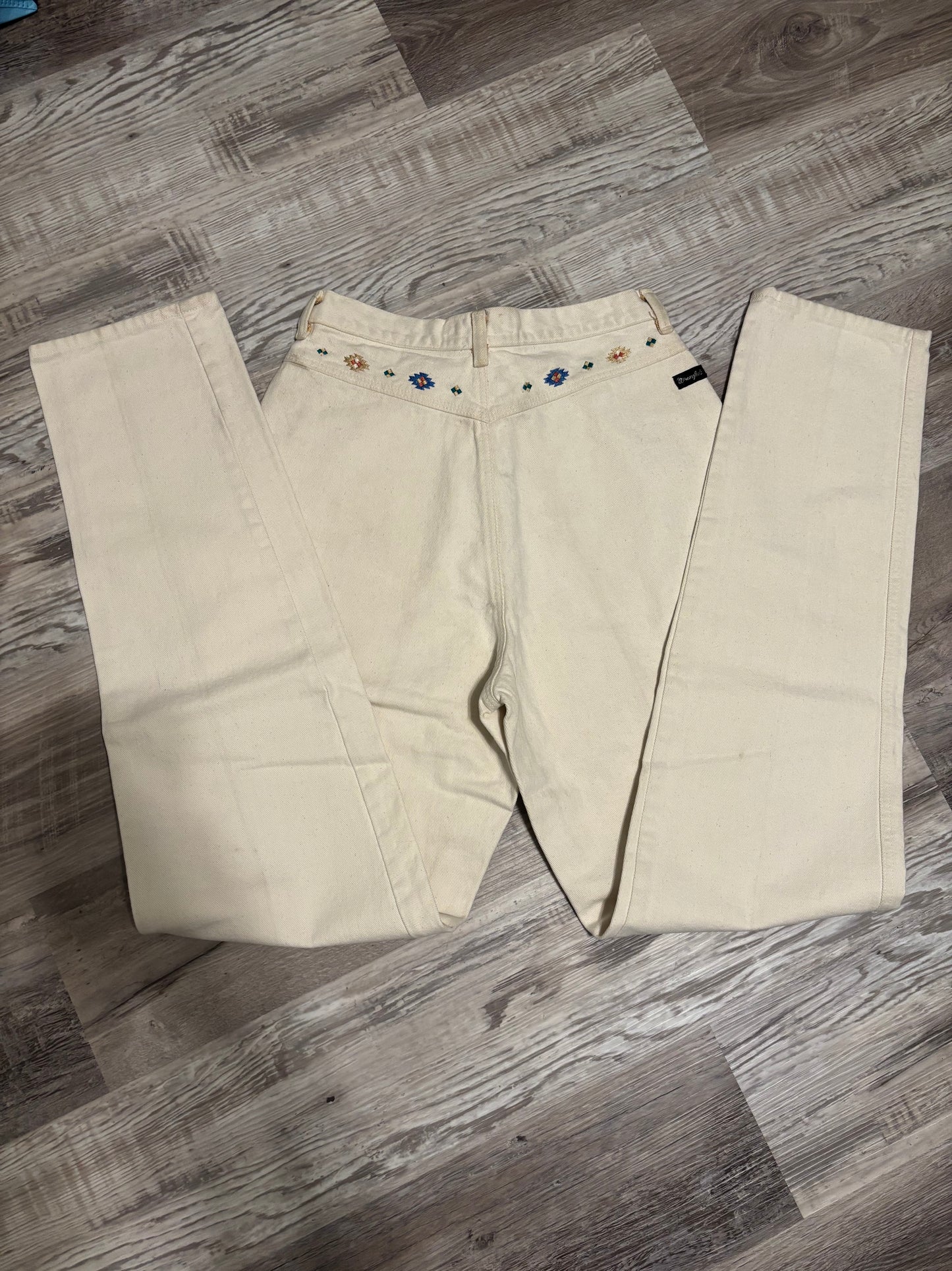*VINTAGE*RARE* 29” EMBROIDERED AZTEC OFF-WHITE WRANGER SILVERLAKE BAREBACK JEANS