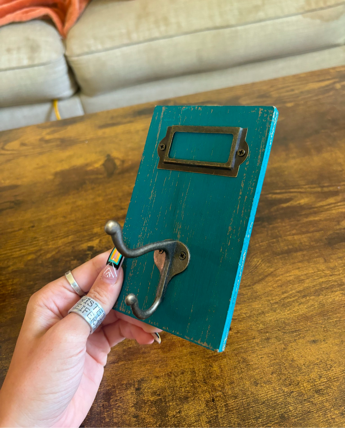 TURQUOISE KEY HOOK