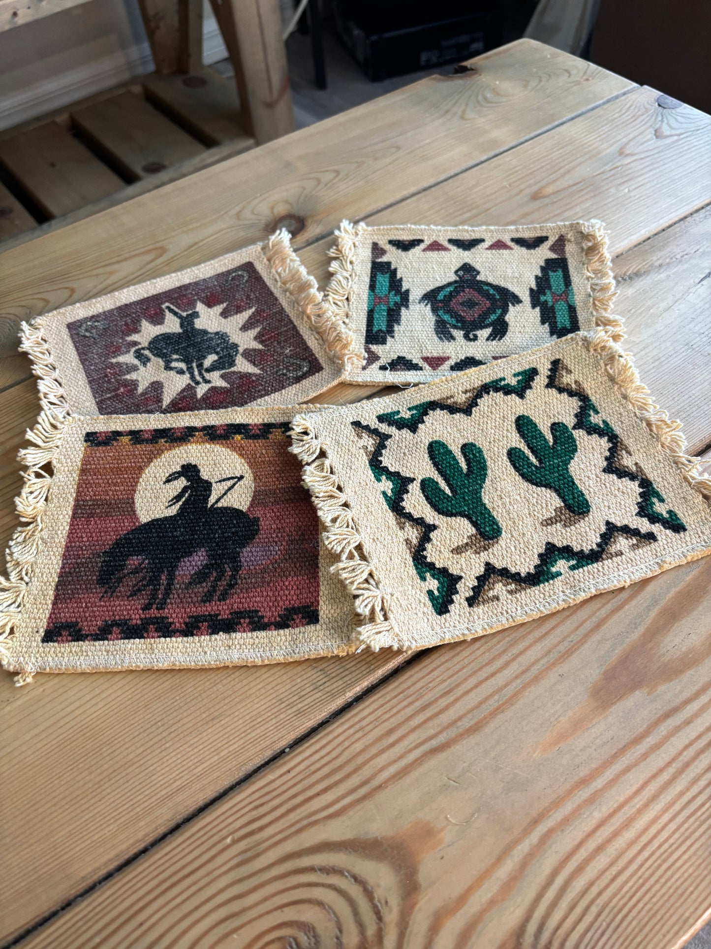 *VINTAGE* SOUTHWESTERN MUG RUG COASTERS