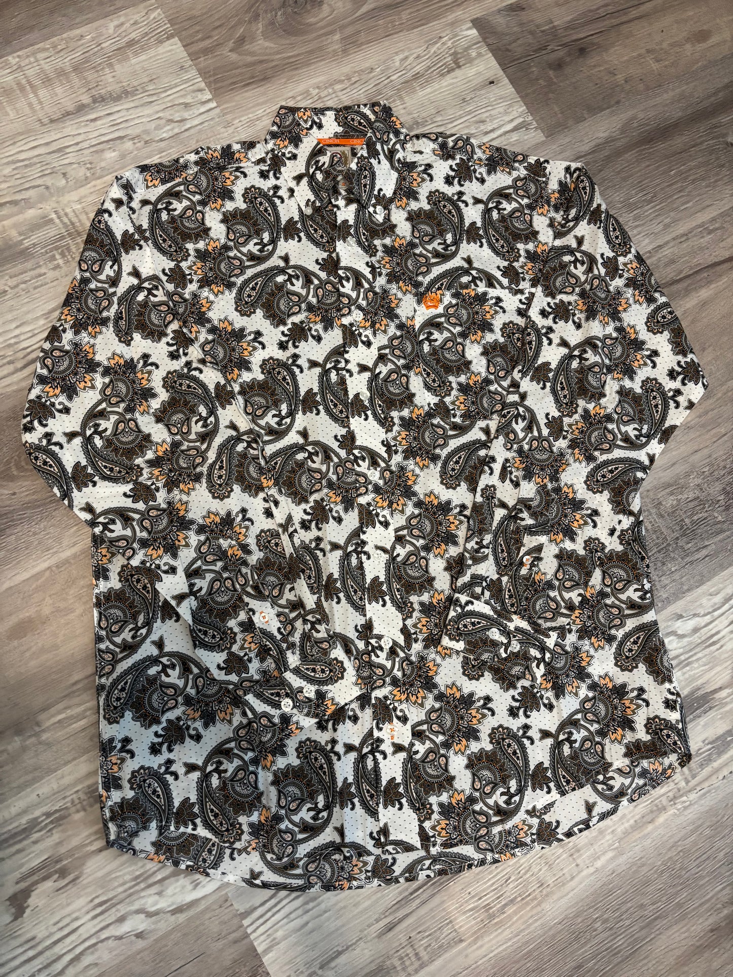 WHITE/ORANGE PAISLEY CINCH BUTTON UP SHIRT