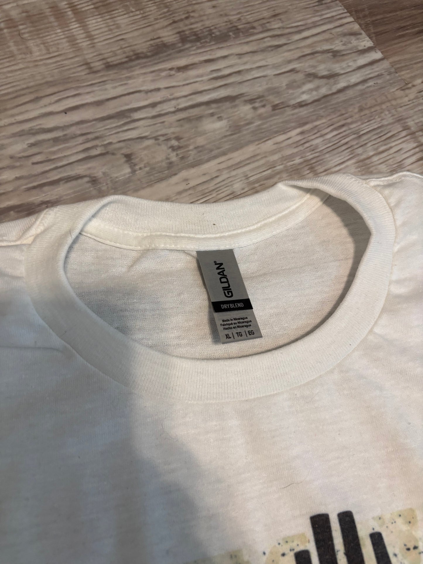WHITE ZIA CACTUS GRAPHIC TEE
