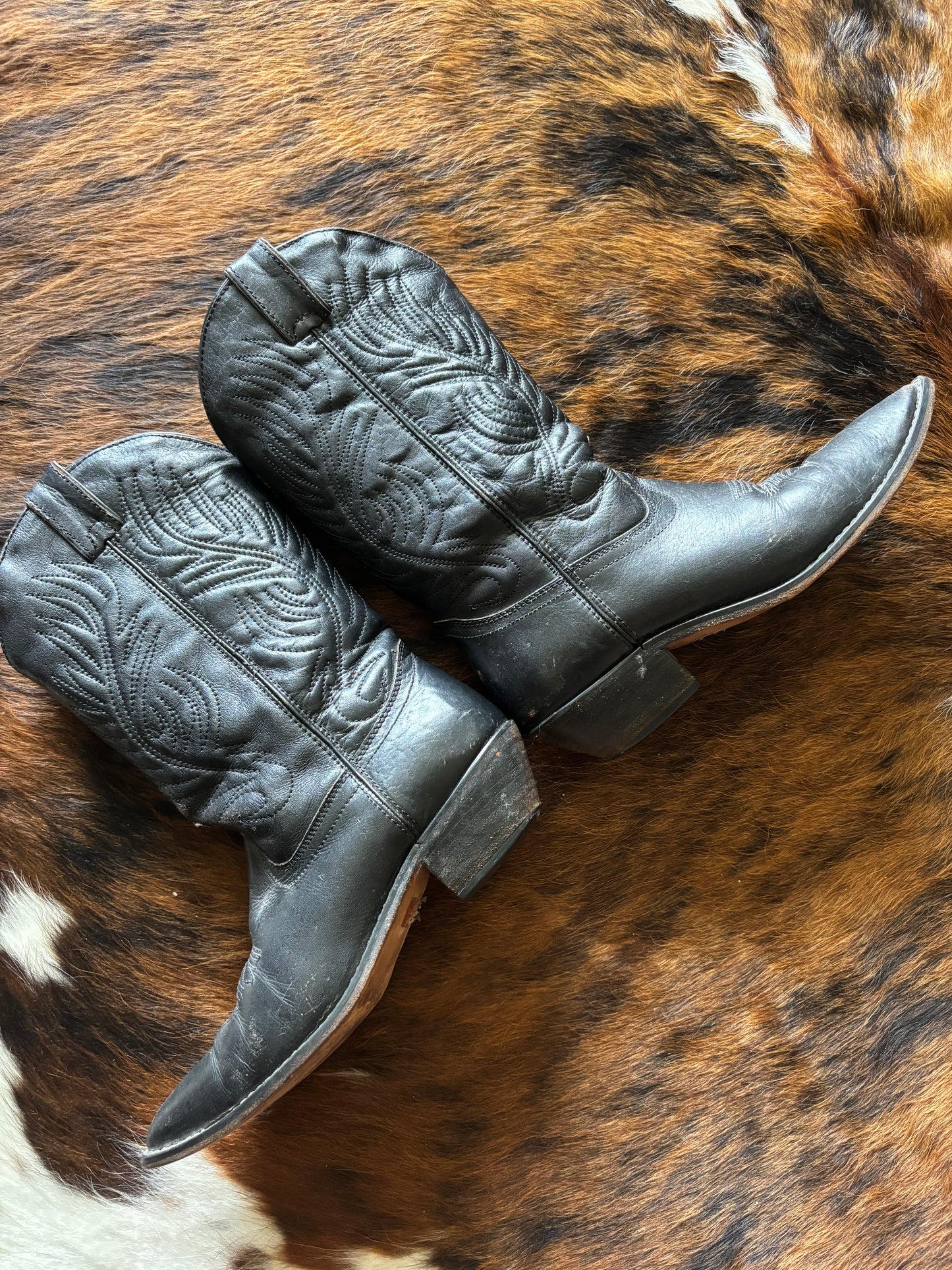Woman’s 8/9 Navy/Black Cowboy Boots, Wild Pair, Made in Brazil *VINTAGE*
