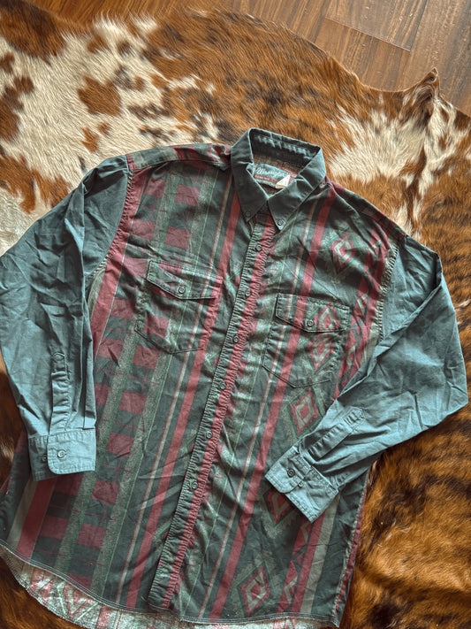 *VINTAGE* WRANGLER AZTEC WESTERN LONG SLEEVE BUTTON UP