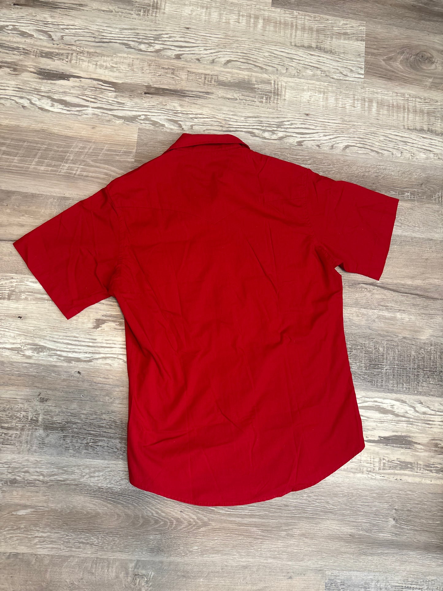 RED SHORT SLEEVED WRANGLER PEARL SNAP