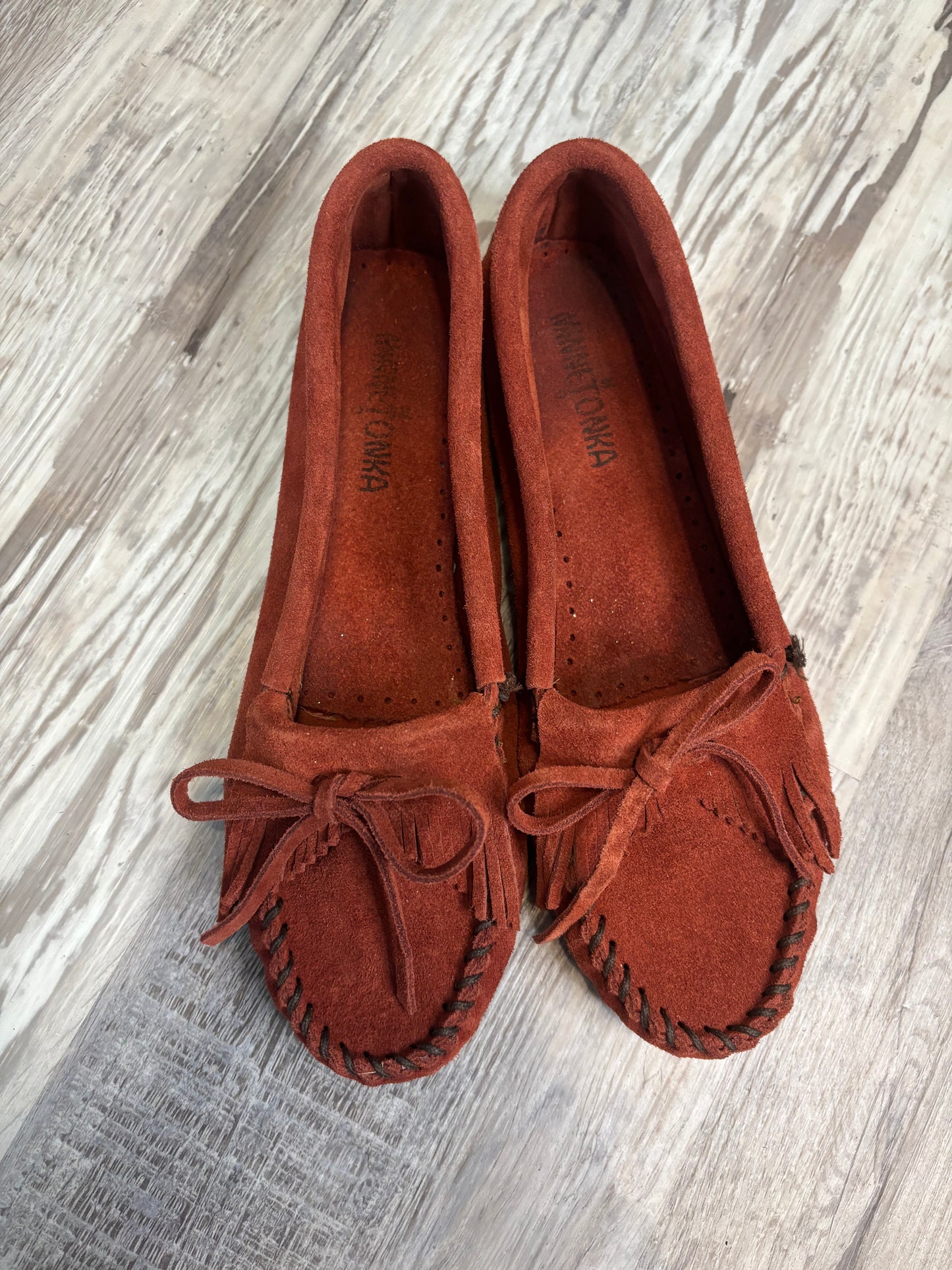MINNETONKA KILTY MOCCASINS