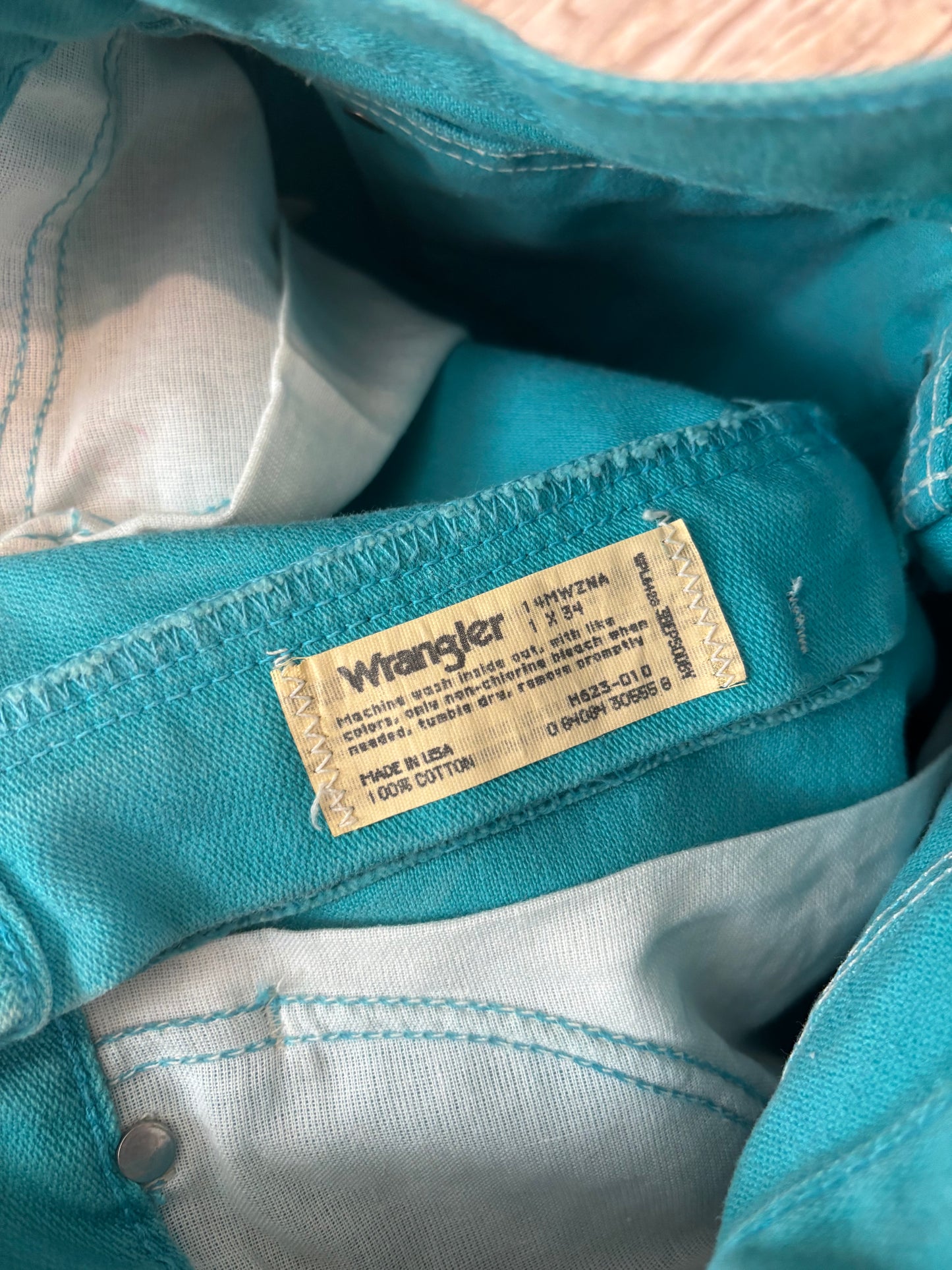 24” TURQUOISE WRANGLERS *VINTAGE*