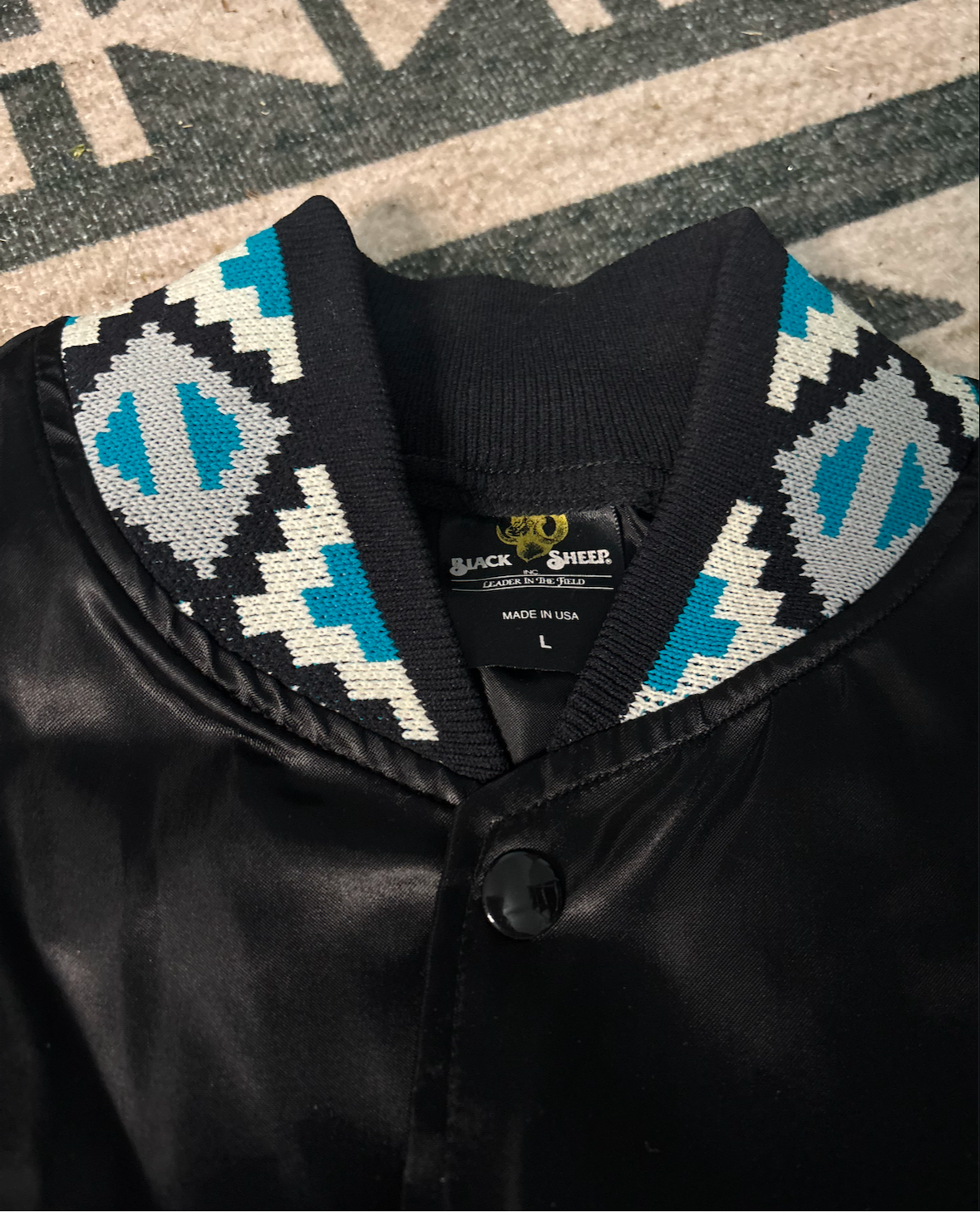 AZTEC SATIN BOMBER JACKET *VINTAGE*