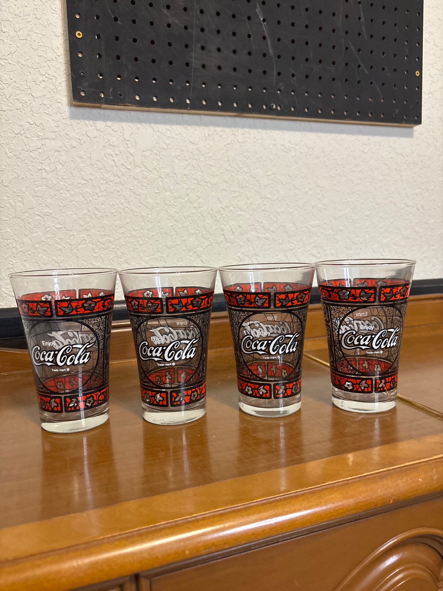 *VINTAGE* COCA-COLA STAINED GLASS STYLE GLASSES SET OF 4