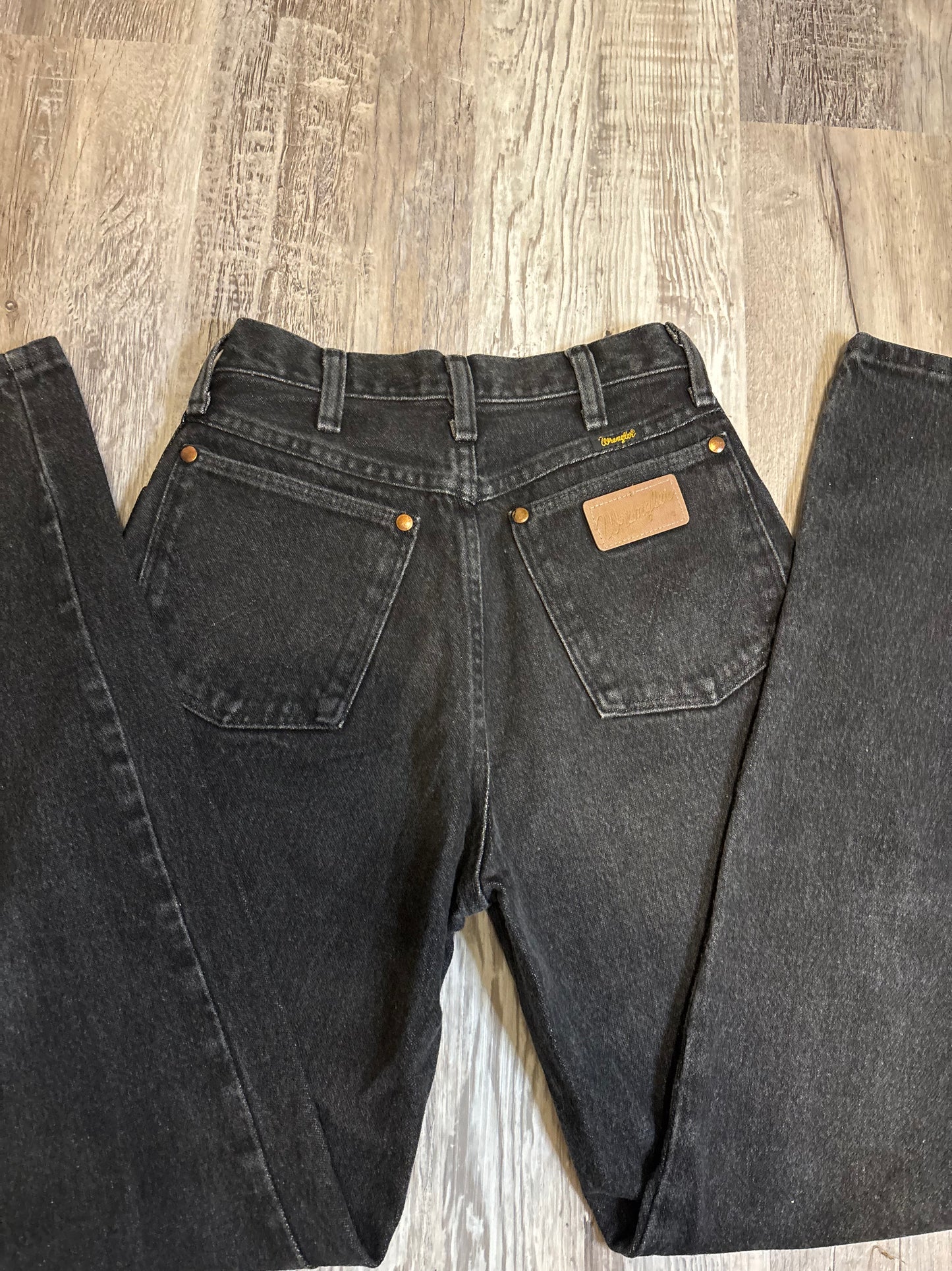 25” BLACK WRANGLER JEANS *VINTAGE*