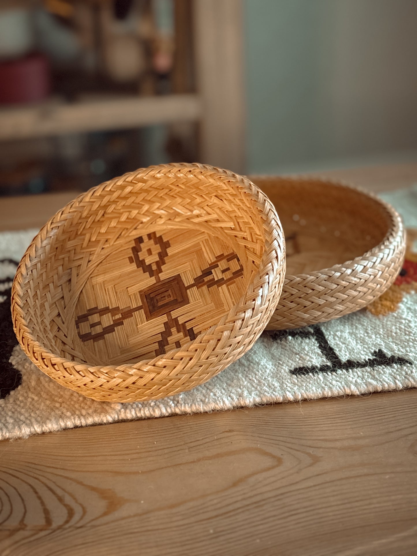 *VINTAGE* WOVEN NESTING BASKETS