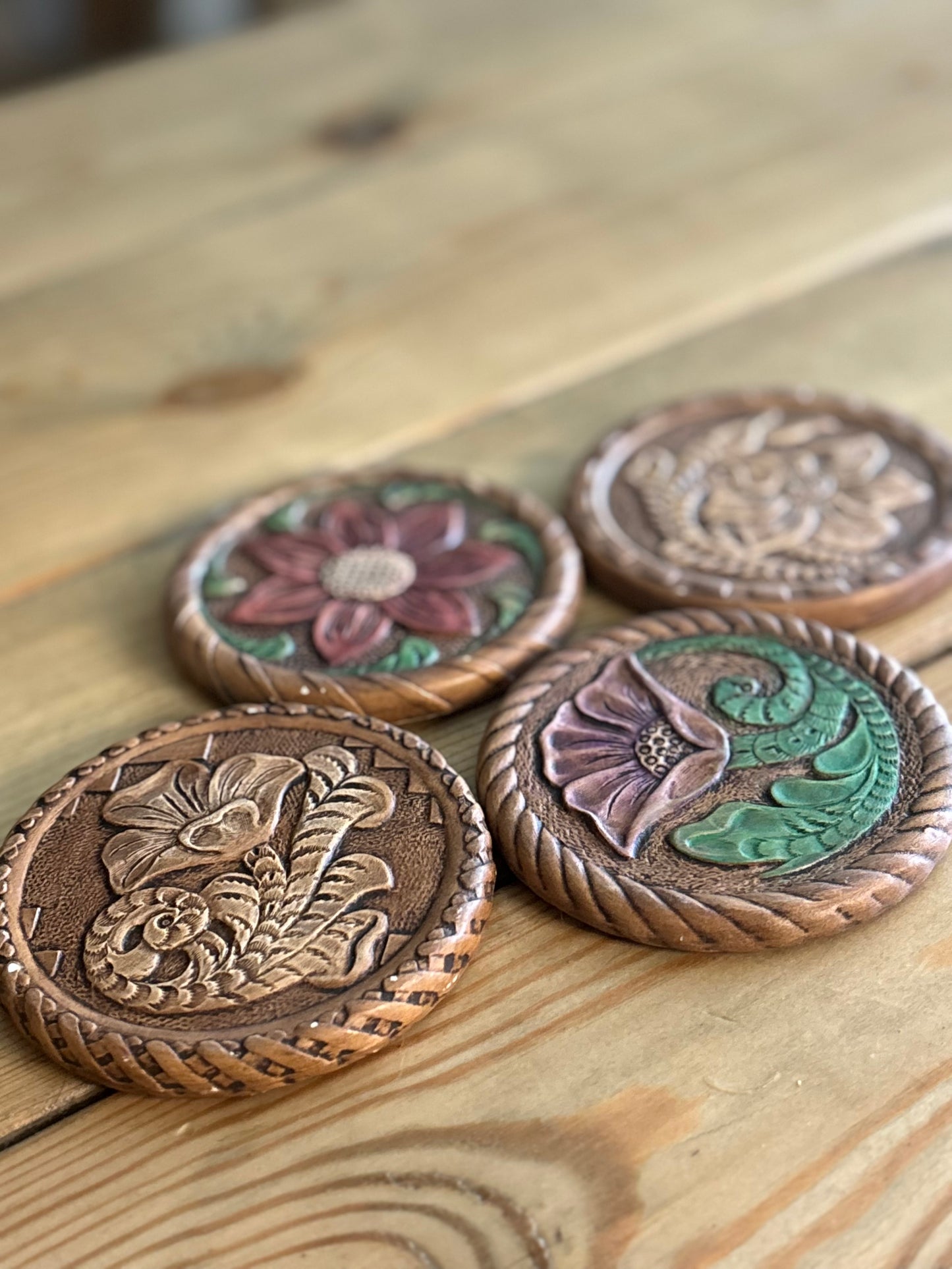 CERAMIC “LEATHER TOOLED” FLORAL COASTERS SET *VINTAGE*