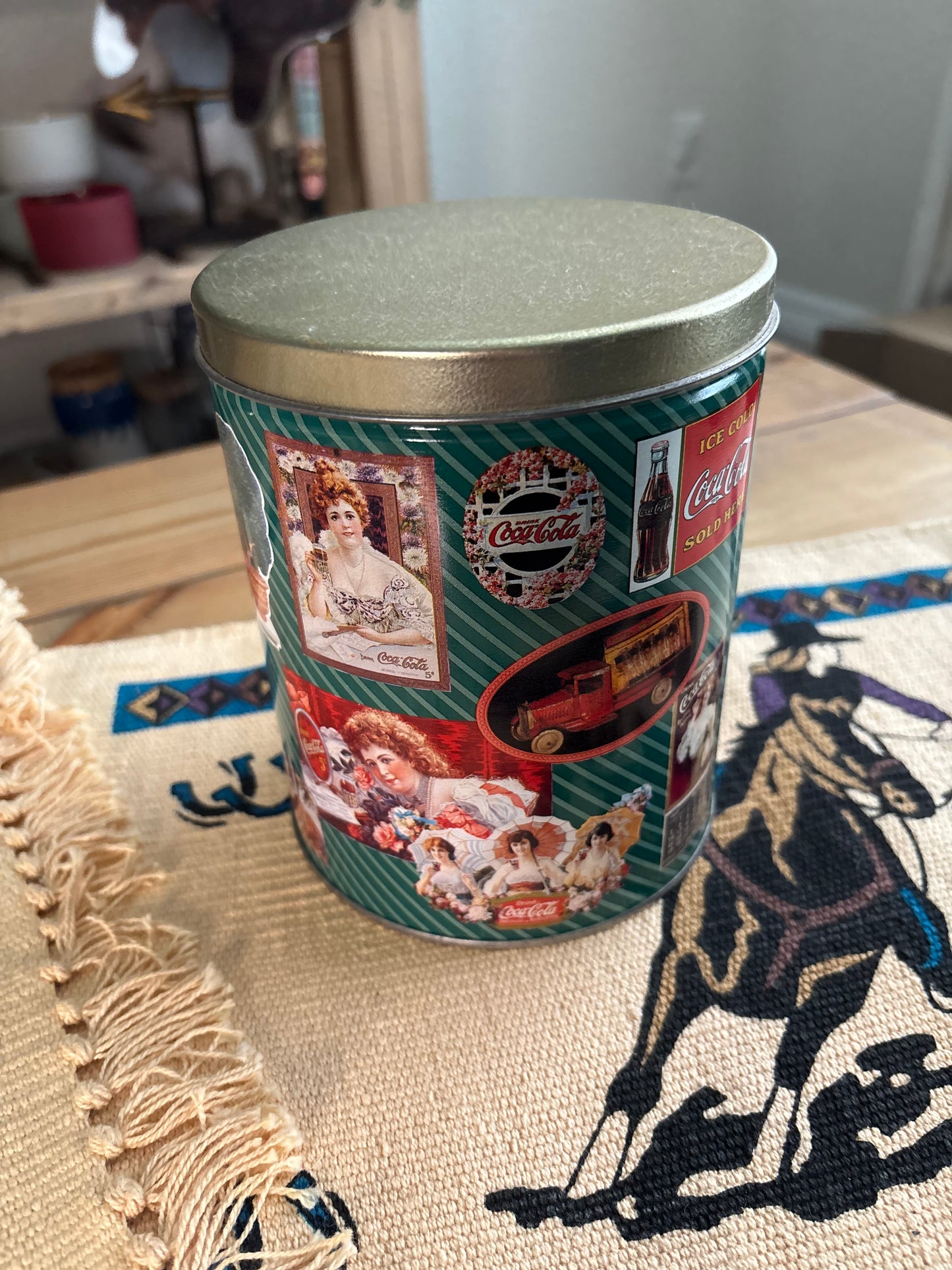 *VINTAGE* COCA COLA *EMPTY* PUZZLE TIN