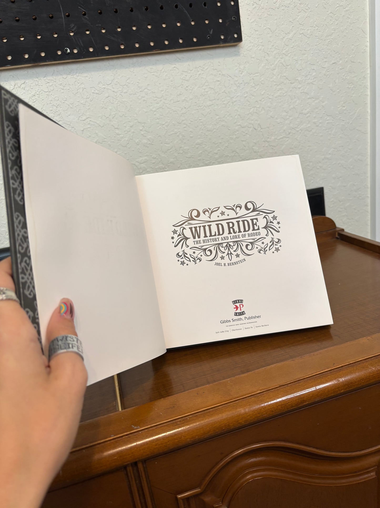 WILD RIDE, HISTORY & LORE OF RODEO, COFFEE TABLE BOOK