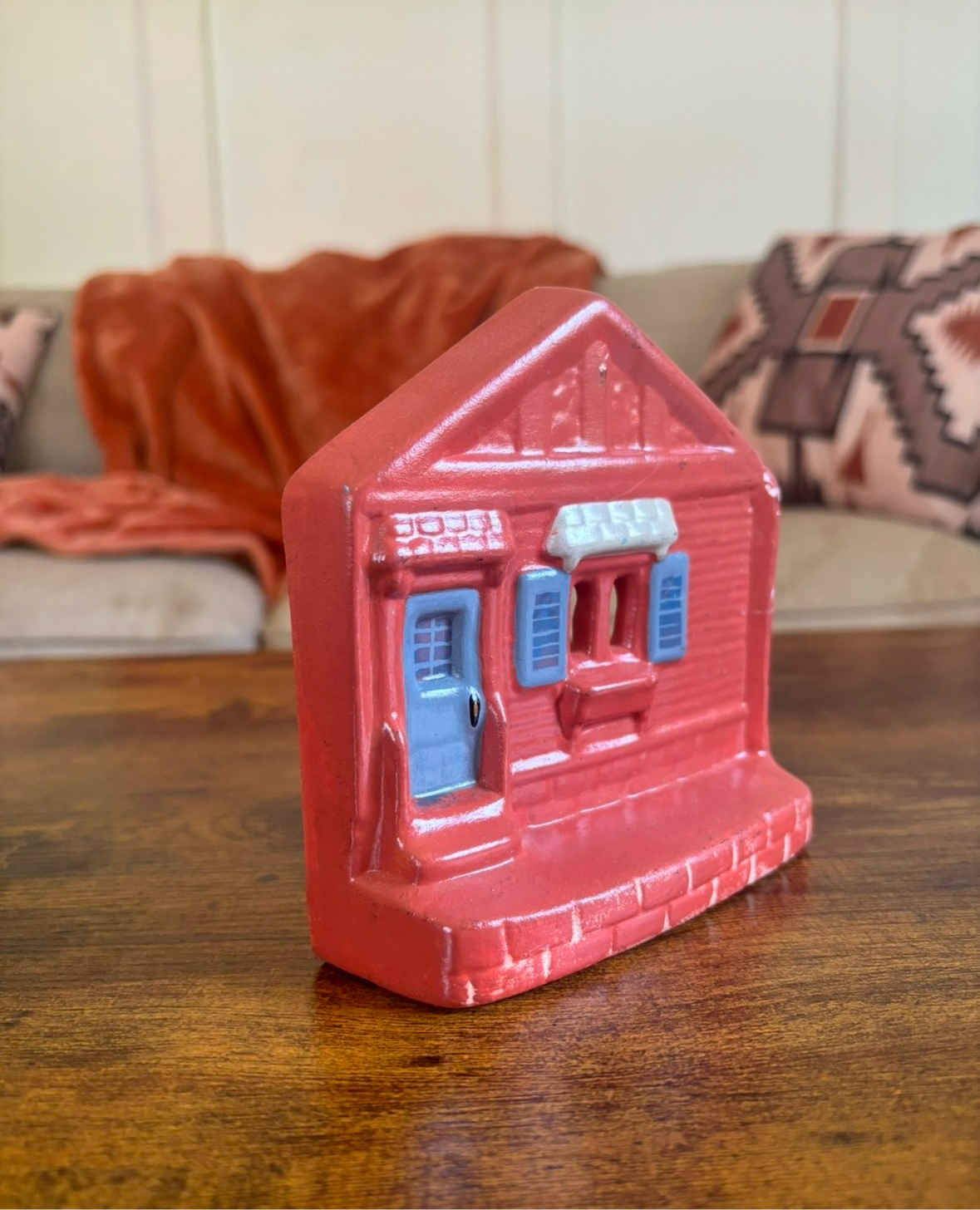 TERRACOTTA HOUSE *VINTAGE*